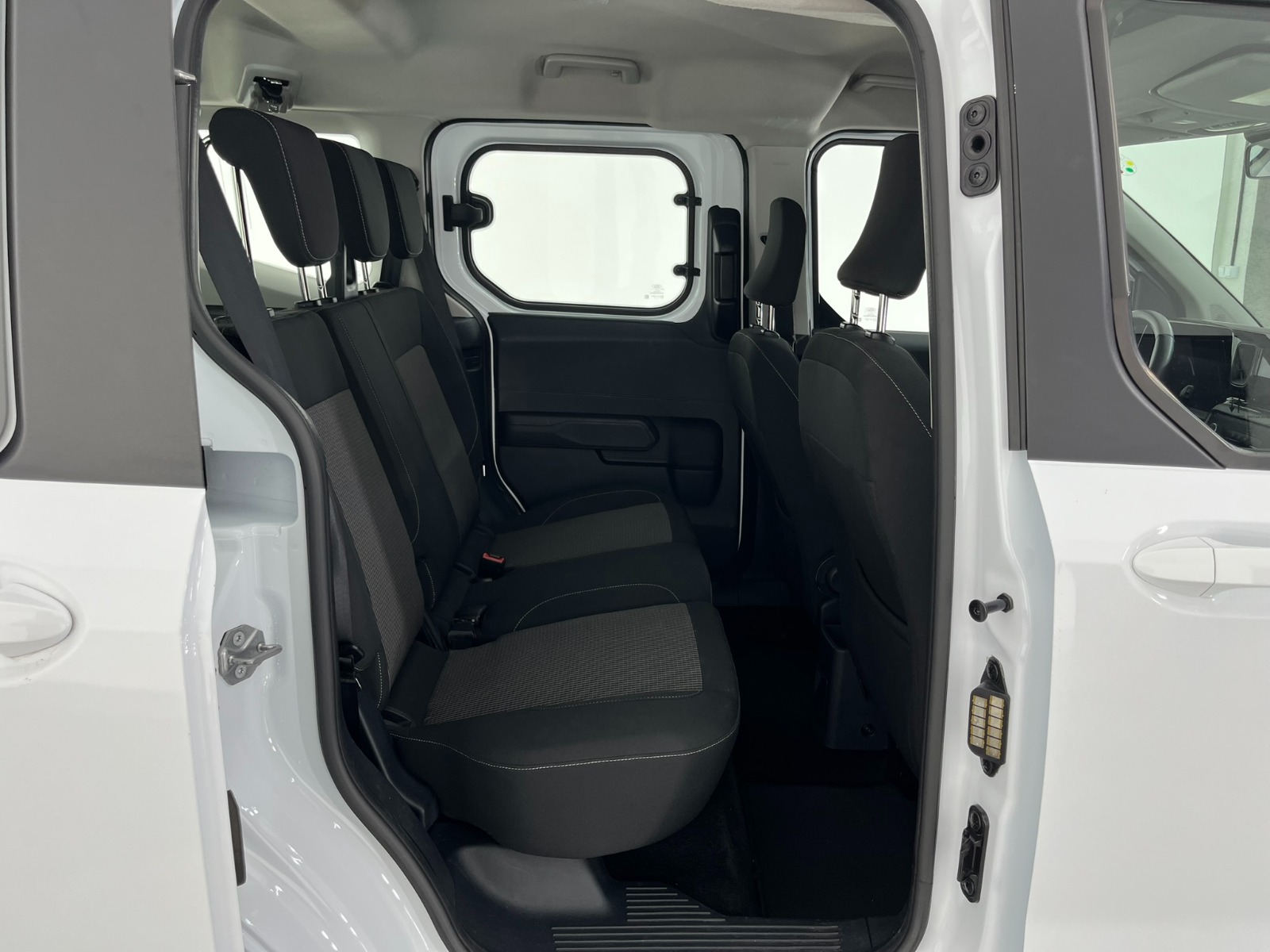 Ford Tourneo Courier Kombi 1.5 EcoBlue Deluxe - 2024 - Detay