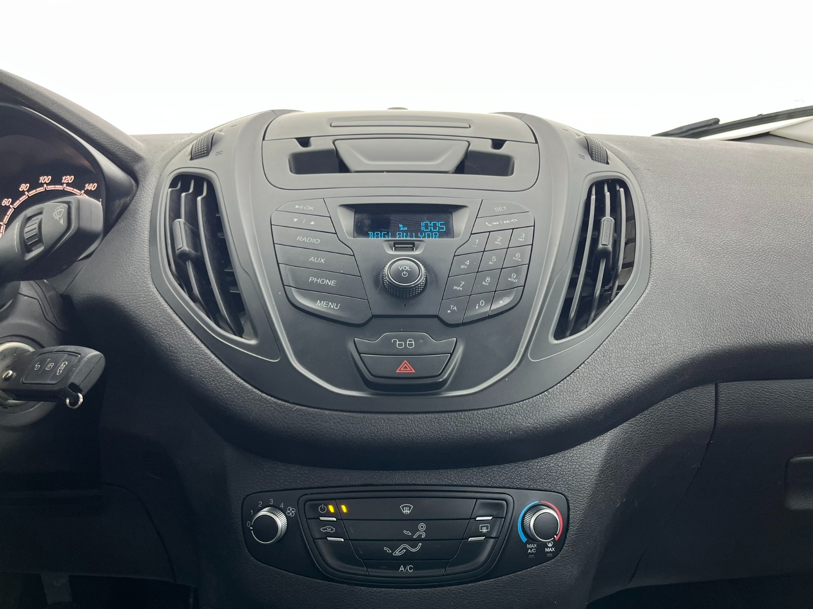 Ford Tourneo Courier Kombi 1.5 TDCI Deluxe - 2023 - Detay