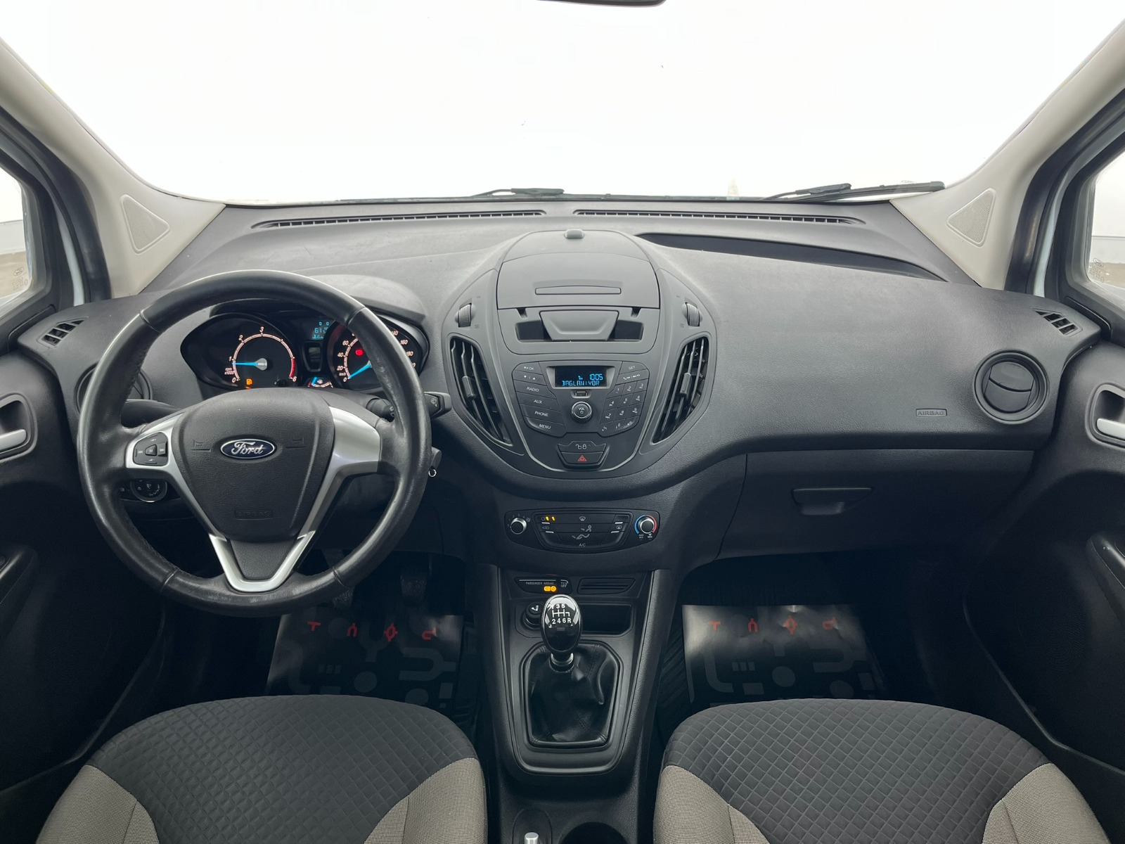 Ford Tourneo Courier Kombi 1.5 TDCI Deluxe - 2023 - Detay