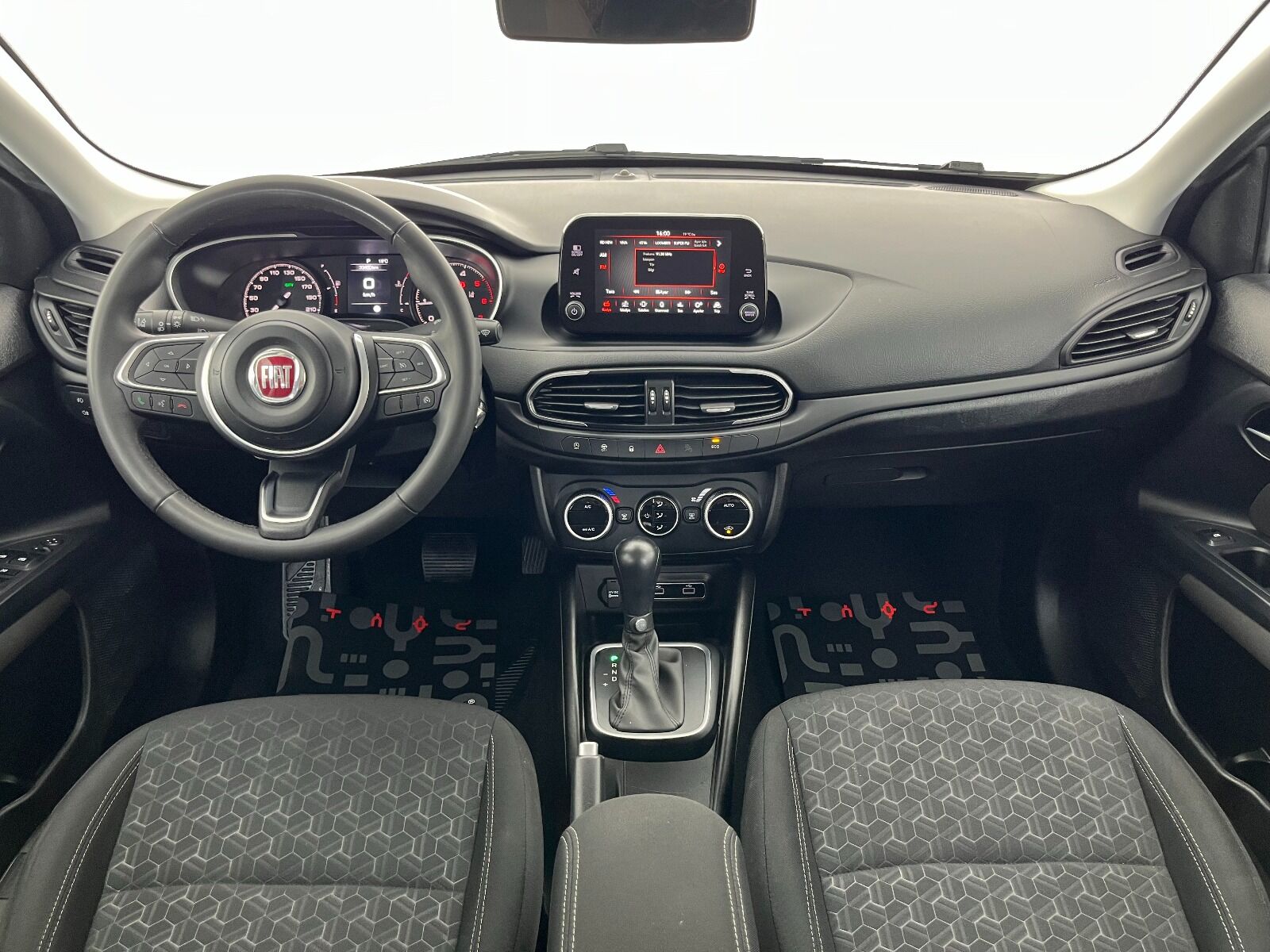 Fiat Egea Cross 1.6 MultiJet Urban GSR Traction+ DCT - 2024 - Detay