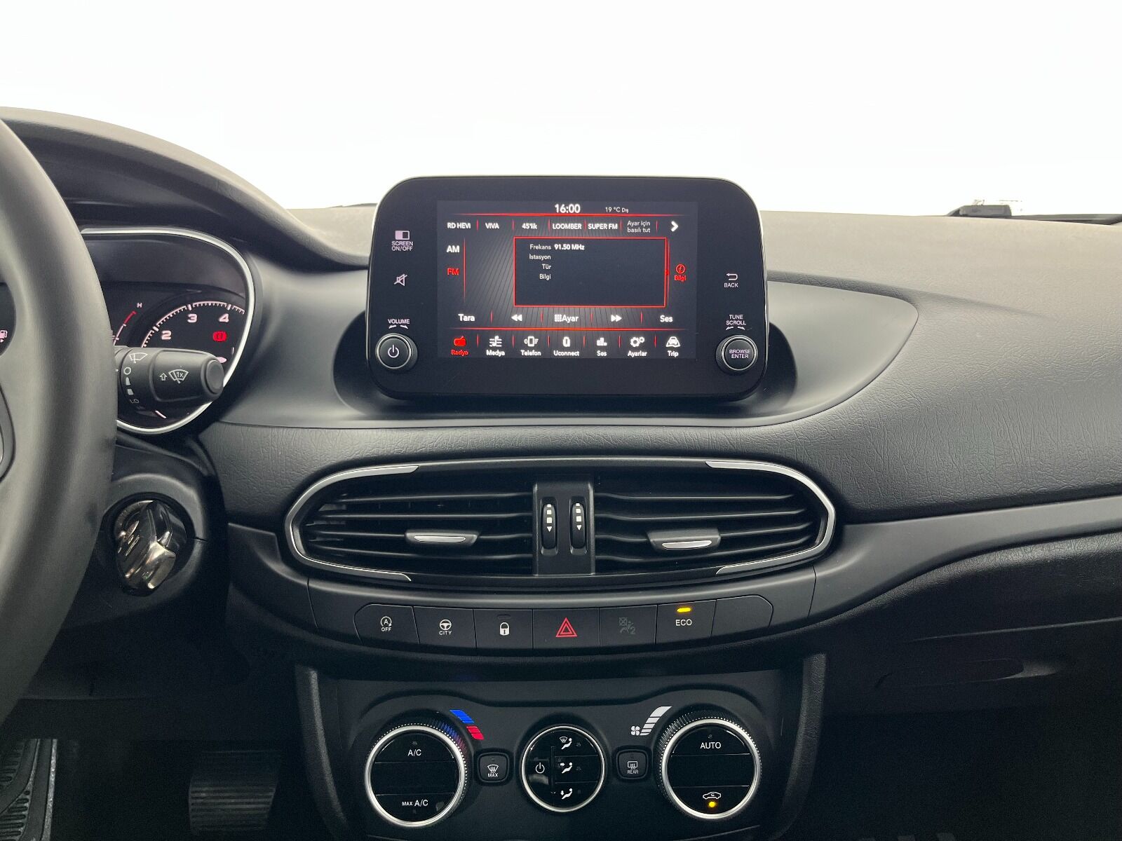 Fiat Egea Cross 1.6 MultiJet Urban GSR Traction+ DCT - 2024 - Detay