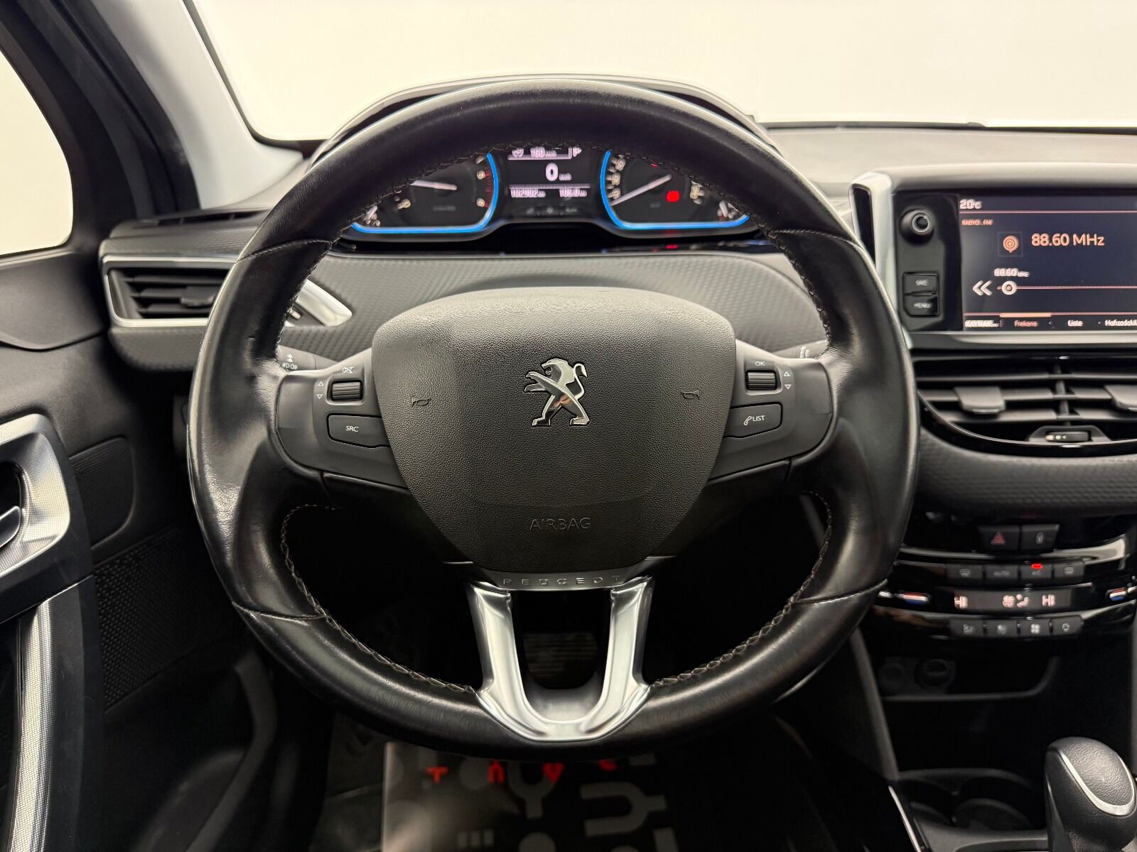 Peugeot 2008 1.5 BlueHDI Start&Stop Allure EAT6 - 2019 - Detay