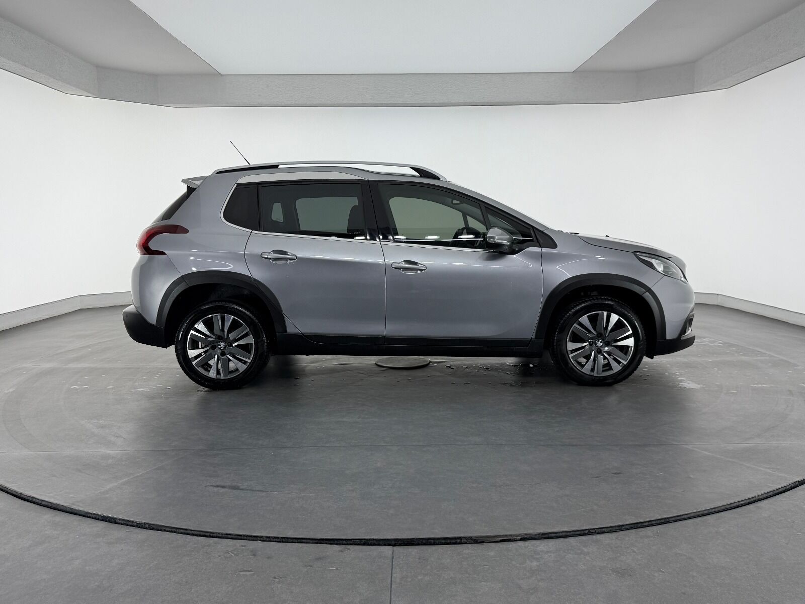 Peugeot 2008 1.5 BlueHDI Start&Stop Allure EAT6 - 2019 - Detay
