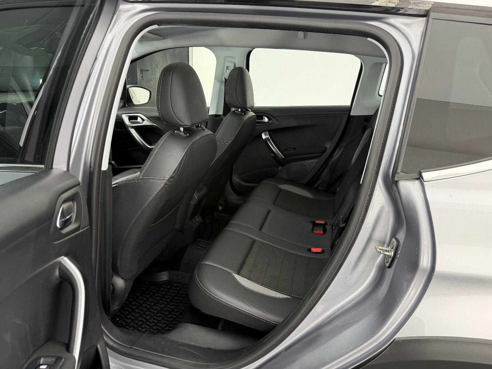 Peugeot 2008 1.5 BlueHDI Start&Stop Allure EAT6 - 2019 - Detay