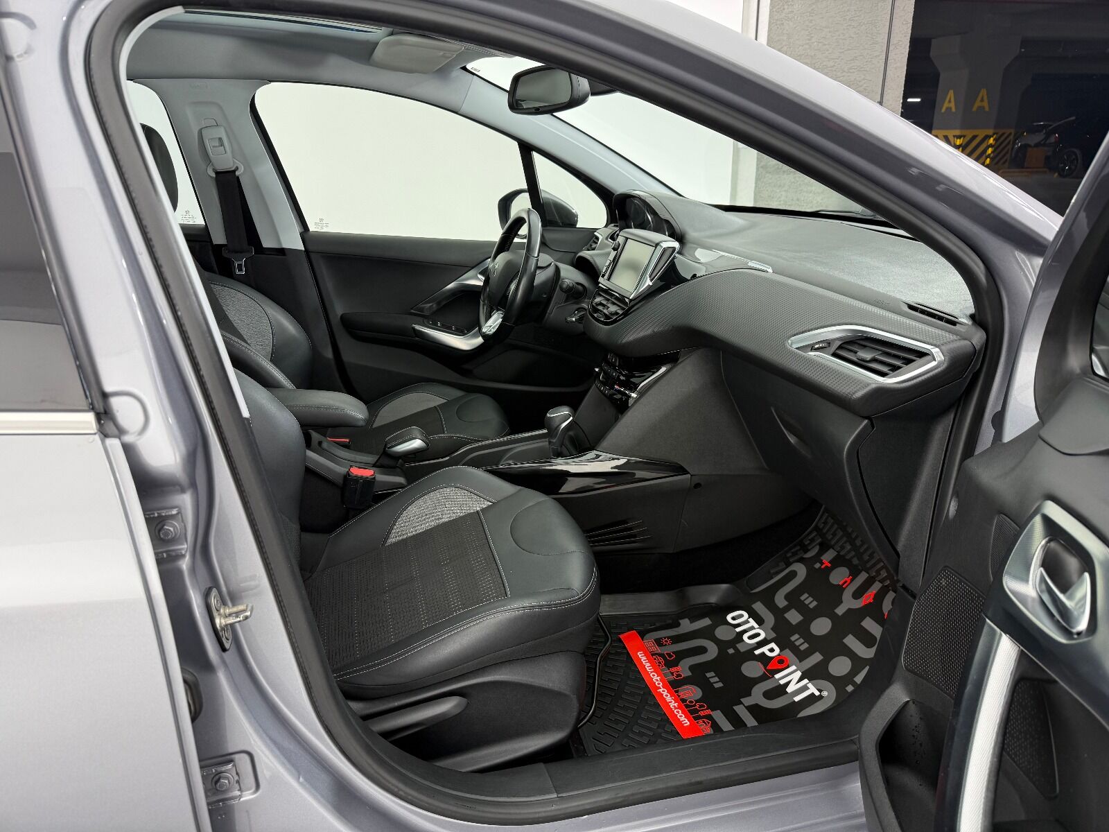 Peugeot 2008 1.5 BlueHDI Start&Stop Allure EAT6 - 2019 - Detay