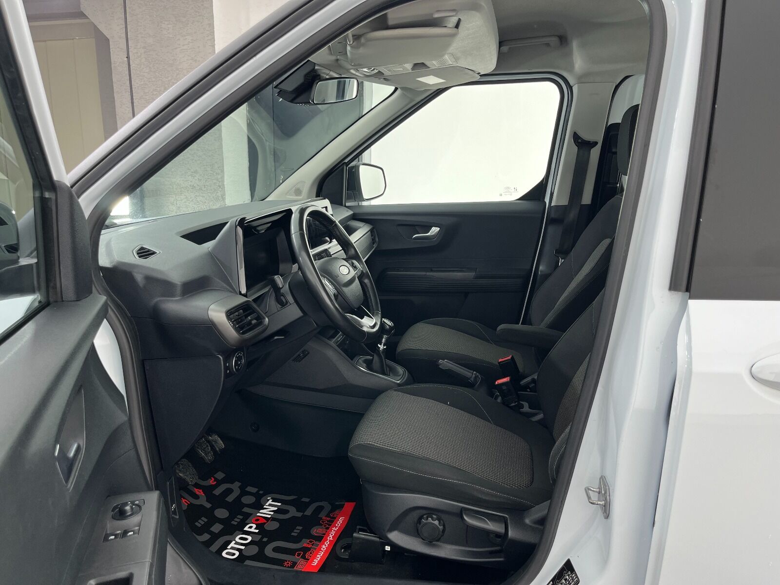 Ford Tourneo Courier Kombi 1.5 EcoBlue Deluxe - 2024 - Detay