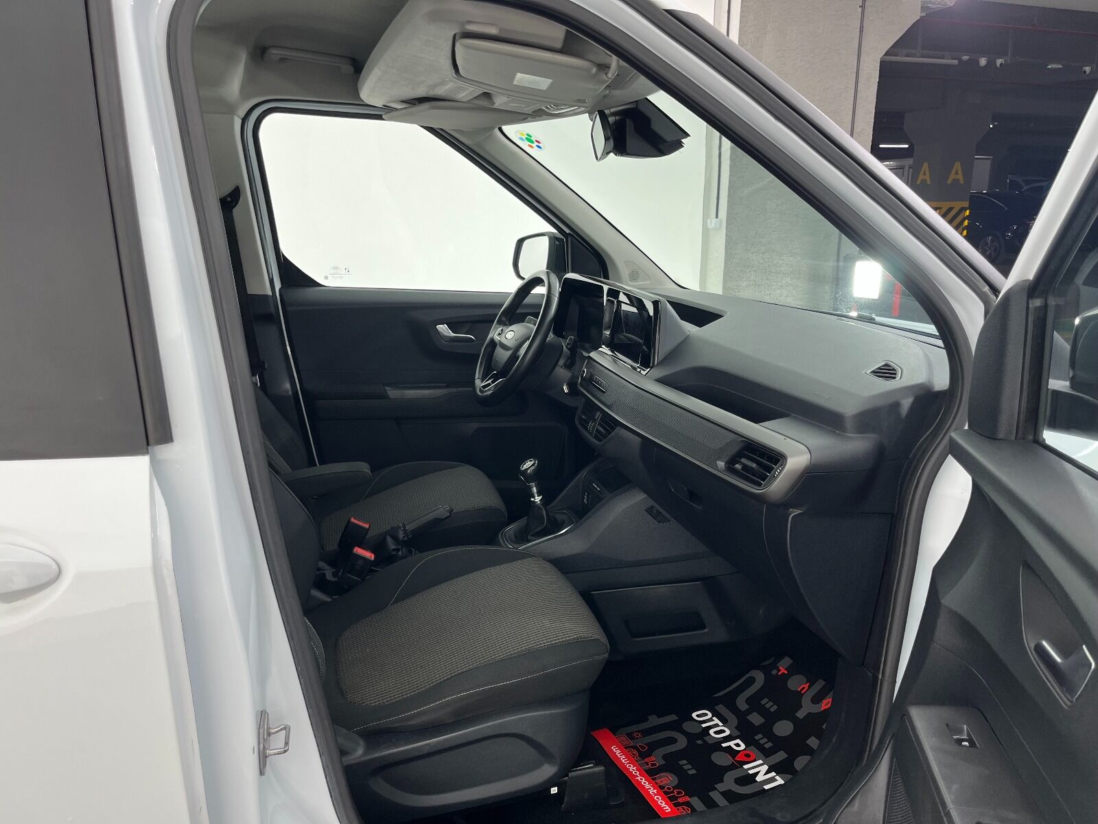 Ford Tourneo Courier Kombi 1.5 EcoBlue Deluxe - 2024 - Detay