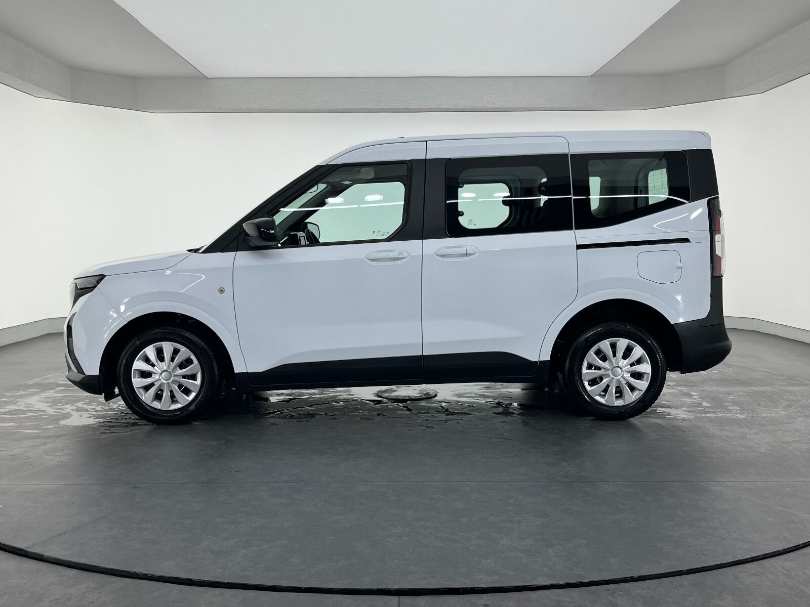 Ford Tourneo Courier Kombi 1.5 EcoBlue Deluxe - 2024 - Detay