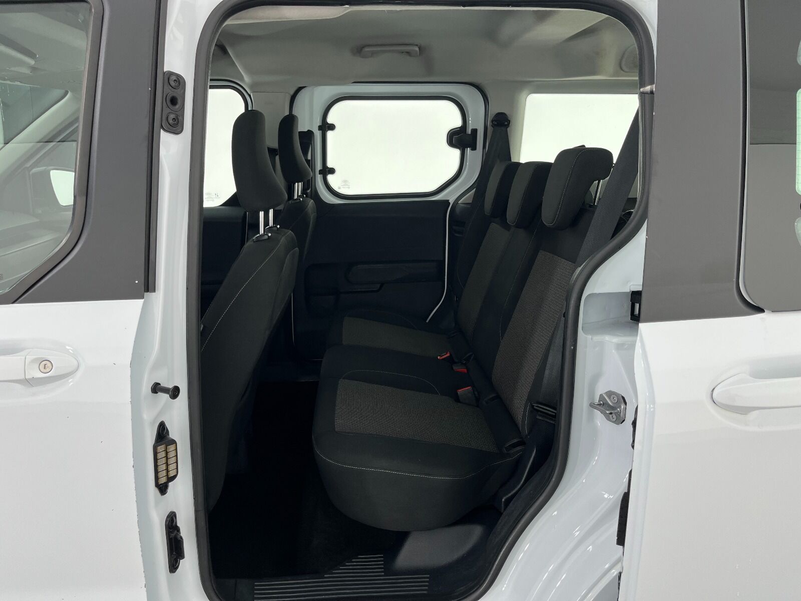 Ford Tourneo Courier Kombi 1.5 EcoBlue Deluxe - 2024 - Detay