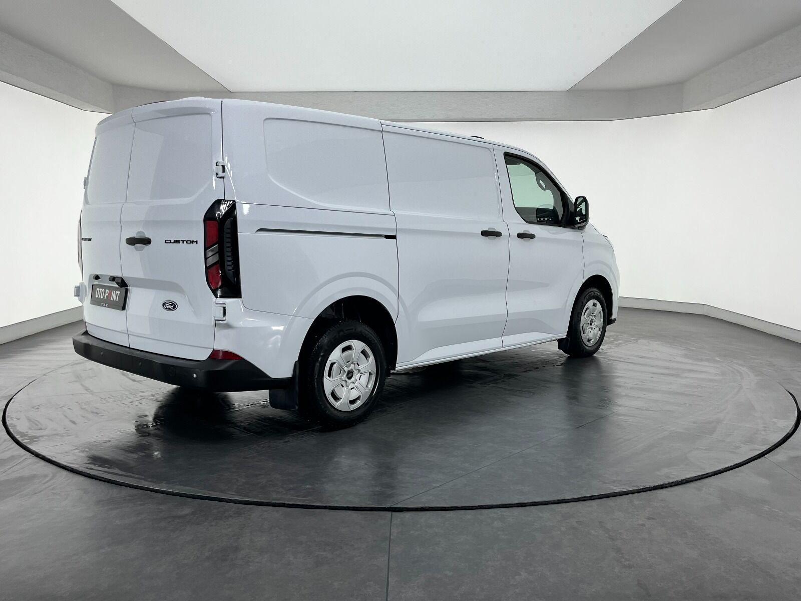 Ford Transit Custom 2.0 EcoBlue UPG 320 S Deluxe - 2024 - Detay