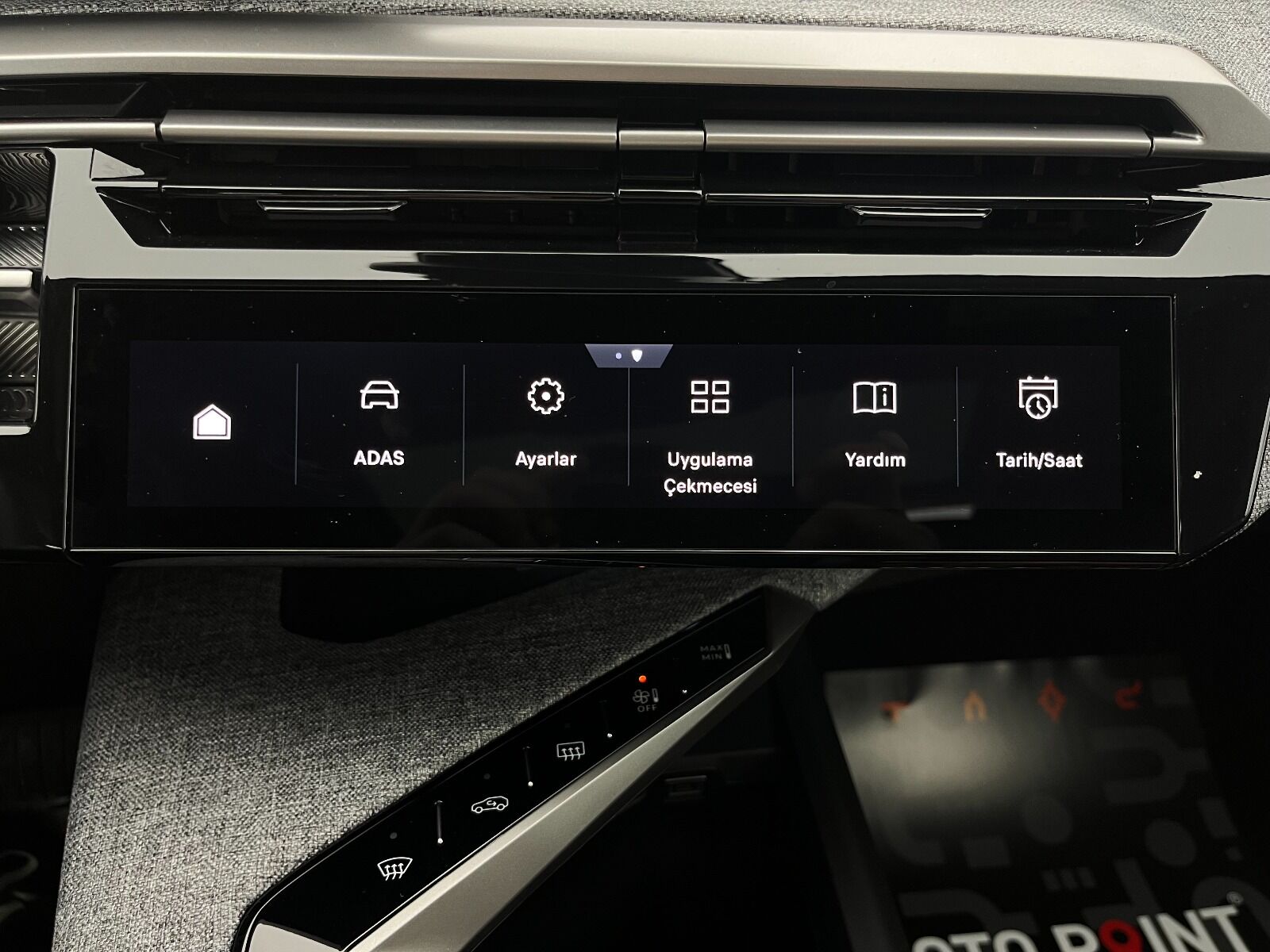 Peugeot 3008 Crossover 1.2 Hybrid Allure eDCS6 - 2025 - Detay