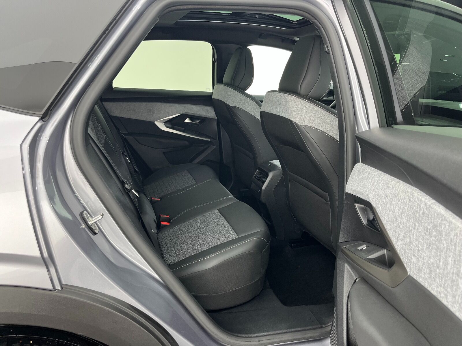 Peugeot 3008 Crossover 1.2 Hybrid Allure eDCS6 - 2025 - Detay