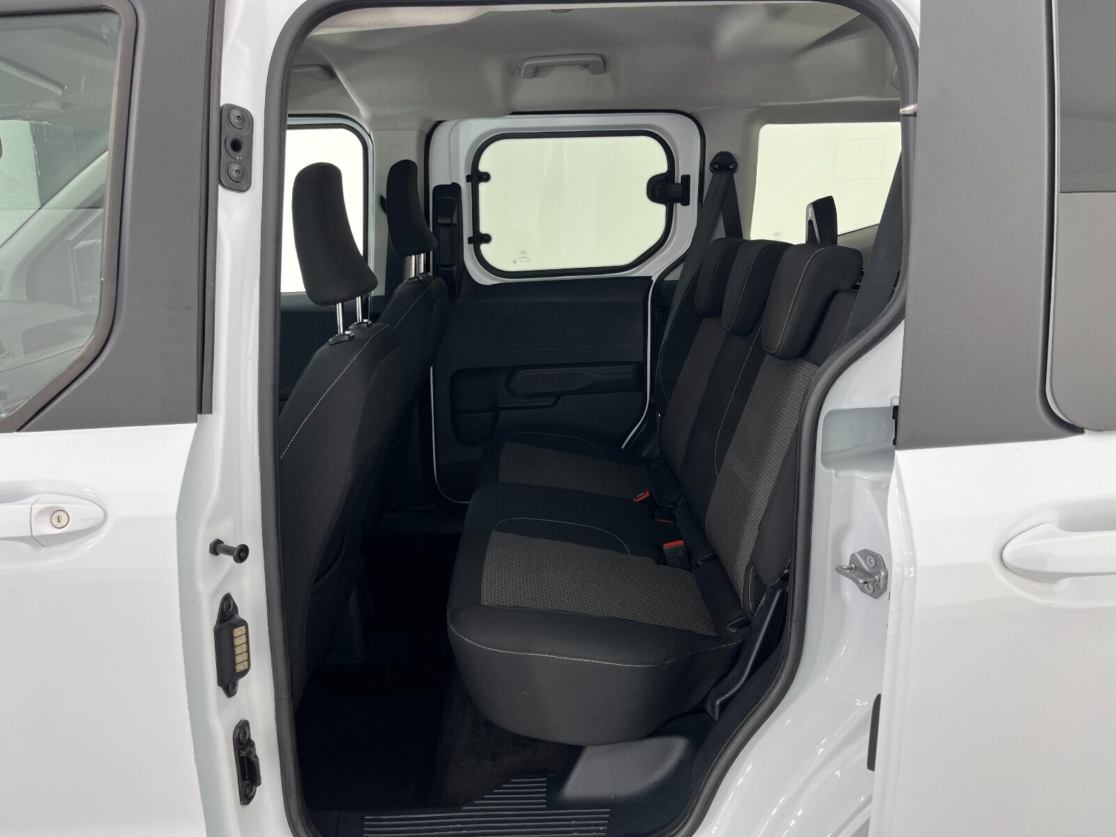 Ford Tourneo Courier Kombi 1.5 EcoBlue Deluxe - 2025 - Detay