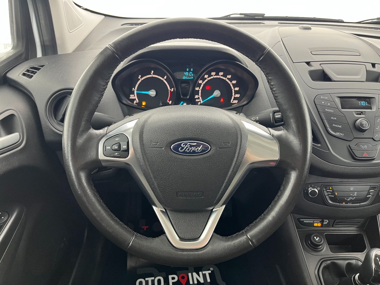 Ford Tourneo Courier 1.5 TDCI Deluxe - 2023 - Detay