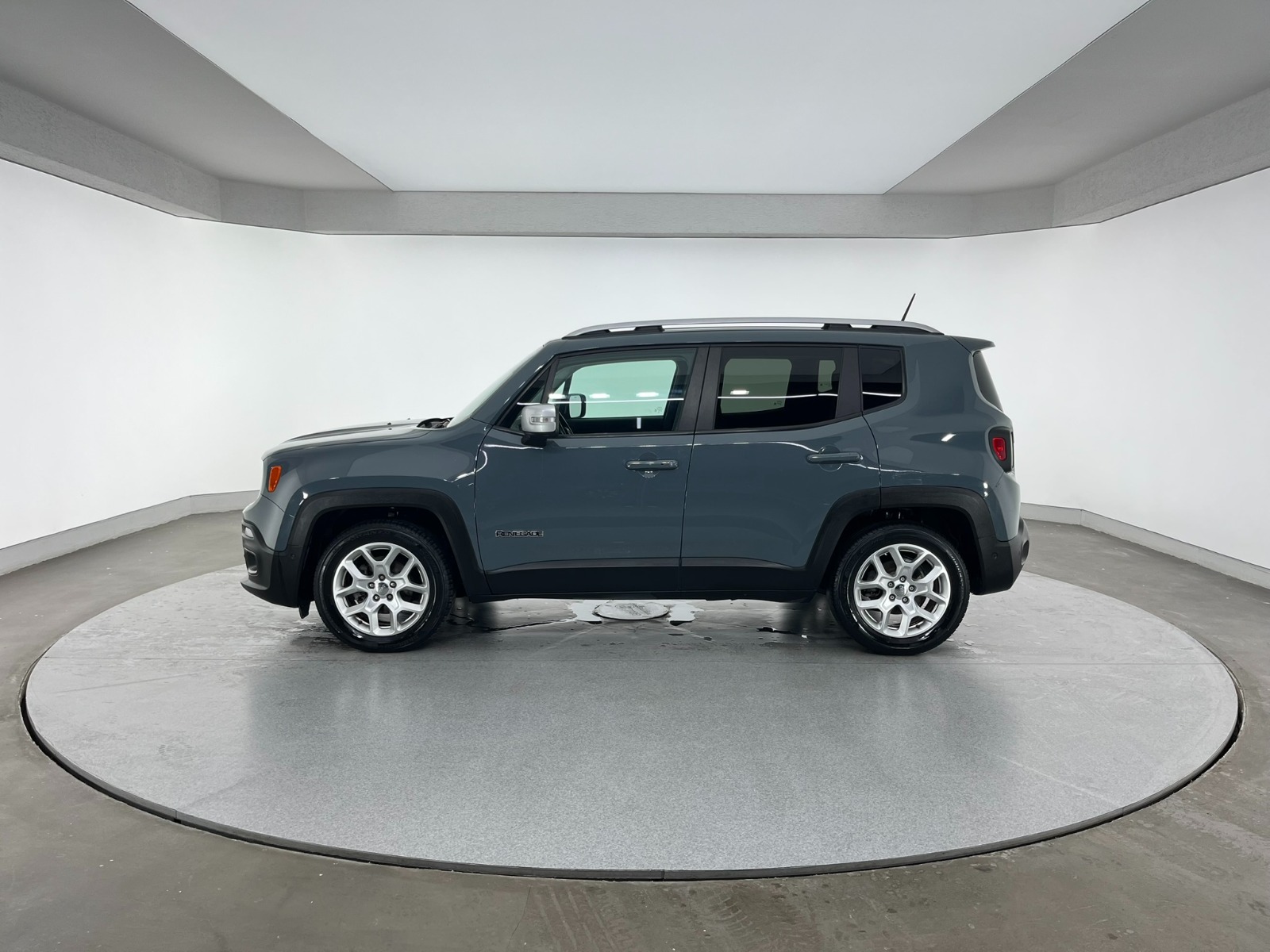 Jeep Renegade SUV 1.4 L MultiAir2 Turbo 4x2 Limited DDCT - 2017 - Detay