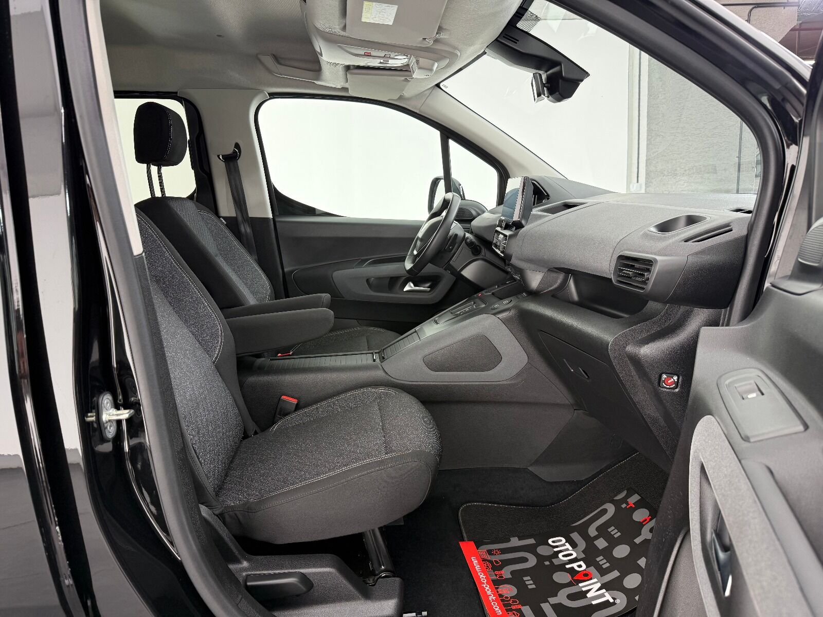 Peugeot Rifter 1.5 BlueHDI Allure EAT8 - 2026 - Detay