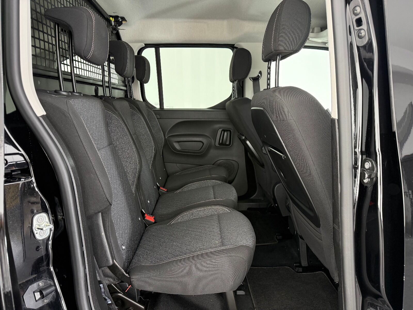 Peugeot Rifter 1.5 BlueHDI Allure EAT8 - 2026 - Detay