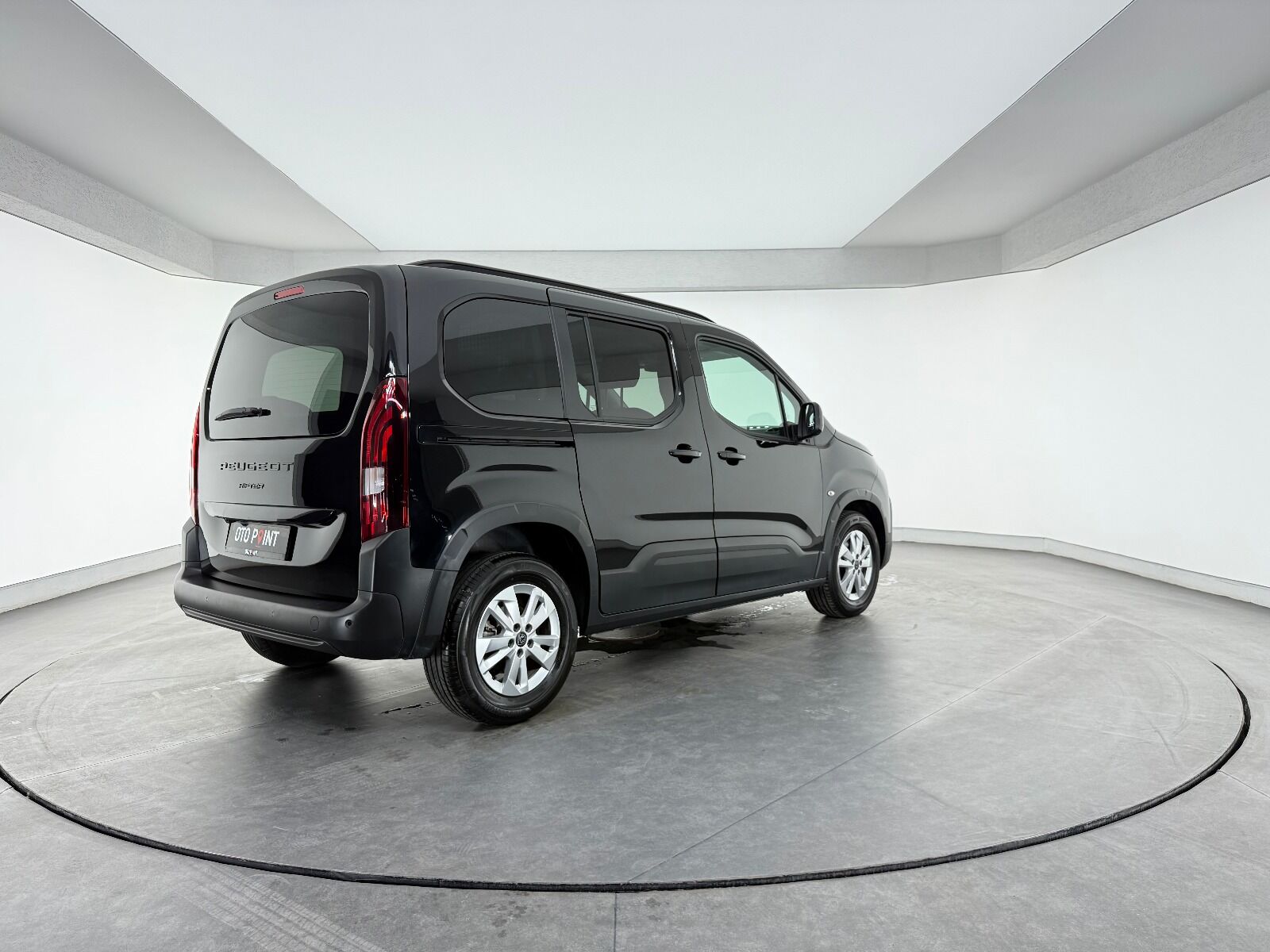 Peugeot Rifter 1.5 BlueHDI Allure EAT8 - 2026 - Detay