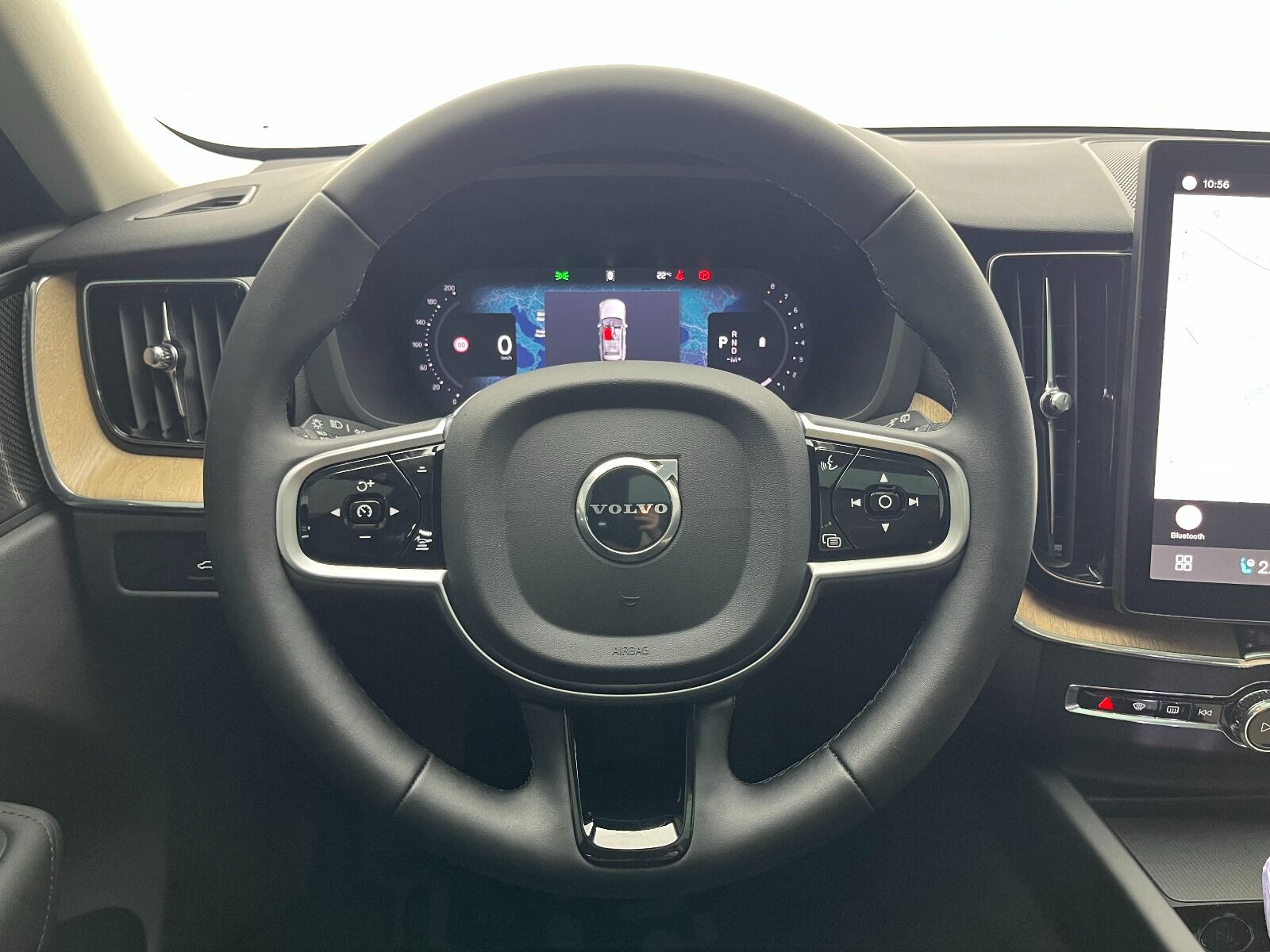 Volvo XC60 2.0 B5 Mild Hybrid Plus Dark AWD - 2025 - Detay