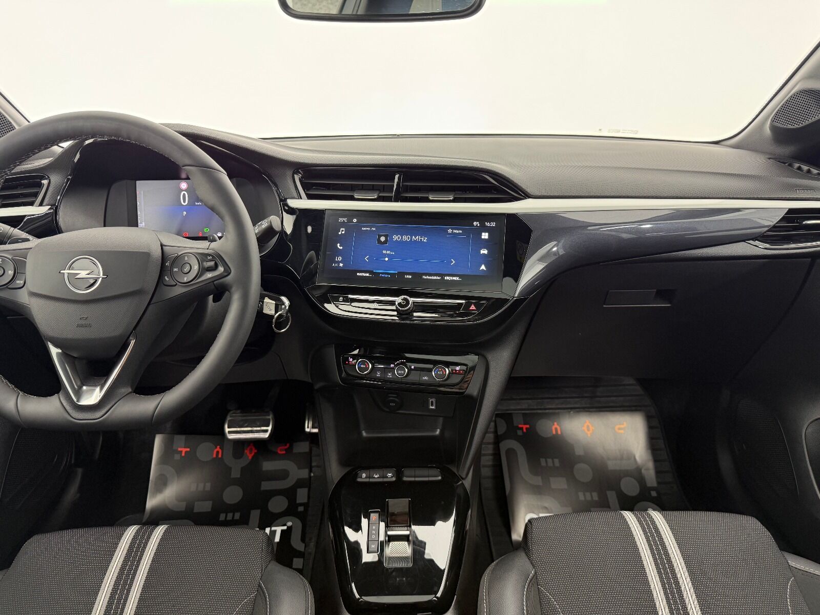 Opel Corsa 1.2 T GS AT8 - 2025 - Detay