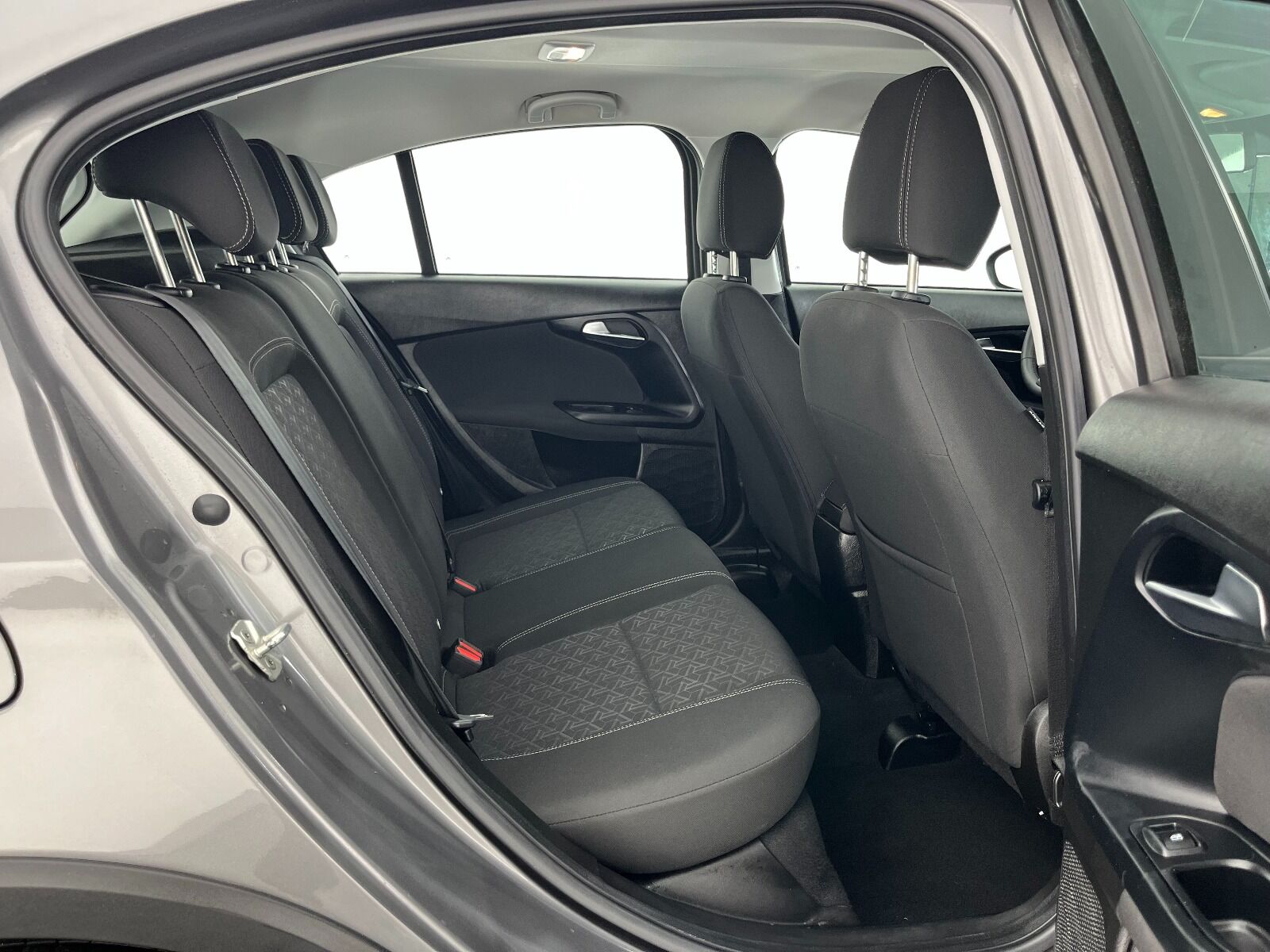 Fiat Egea Cross 1.6 MultiJet Urban GSR Traction+ DCT - 2024 - Detay