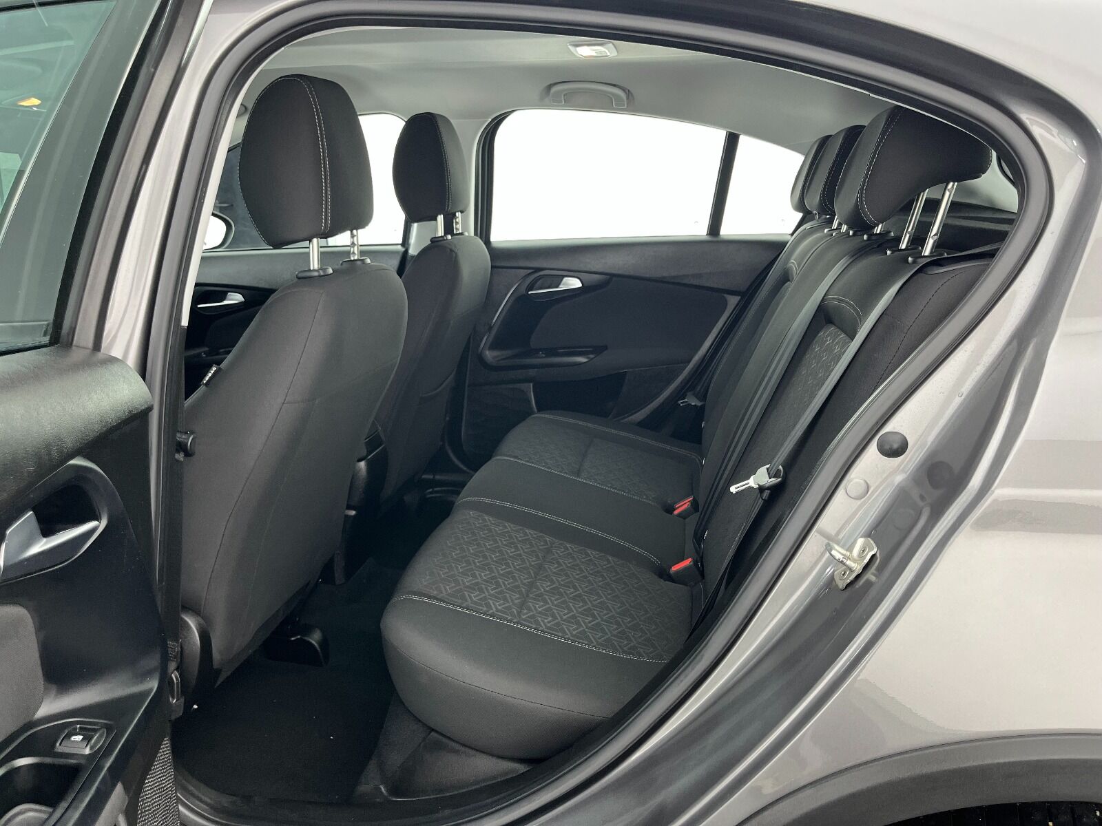 Fiat Egea Cross 1.6 MultiJet Urban GSR Traction+ DCT - 2024 - Detay