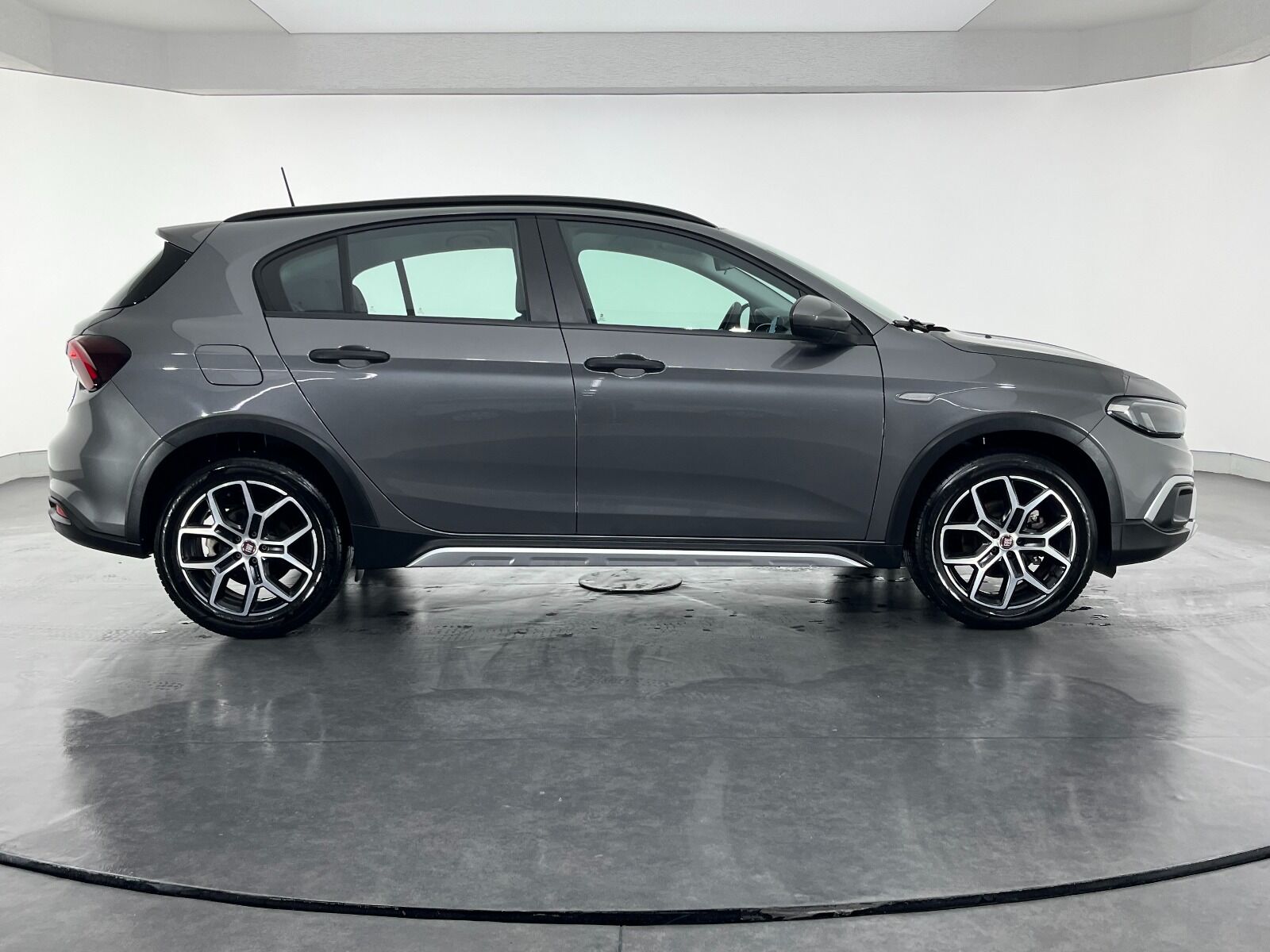 Fiat Egea Cross 1.6 MultiJet Urban GSR Traction+ DCT - 2024 - Detay