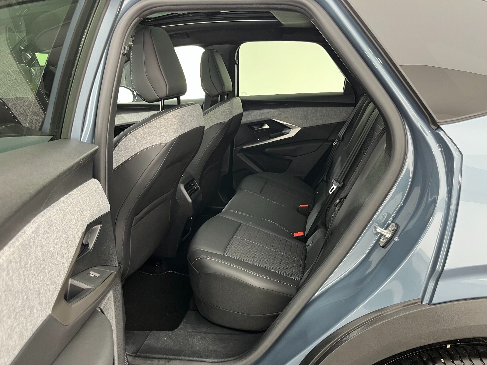 Peugeot 3008 1.2 Hybrid Allure e-DCS6 - 2024 - Detay