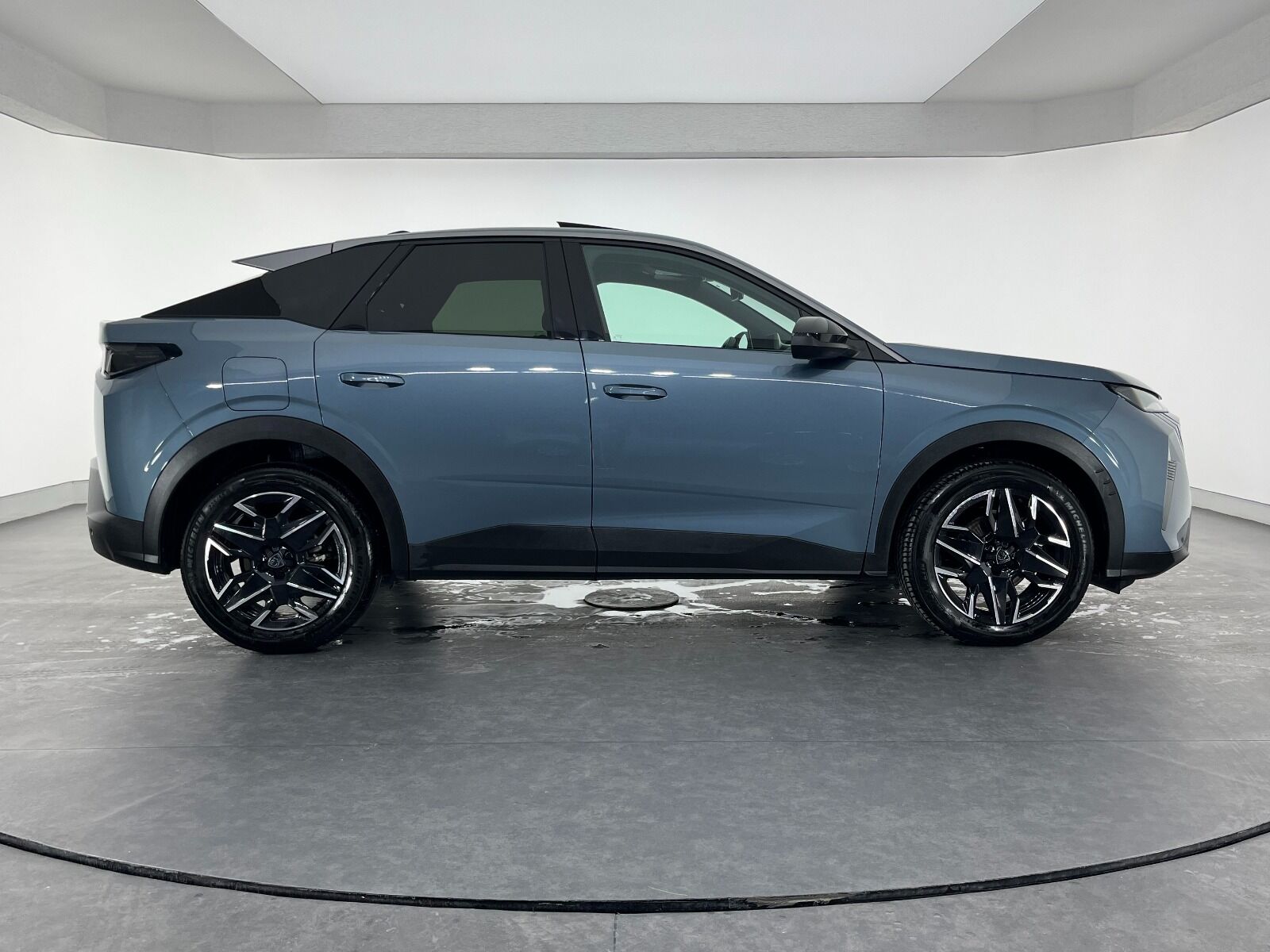 Peugeot 3008 1.2 Hybrid Allure e-DCS6 - 2024 - Detay