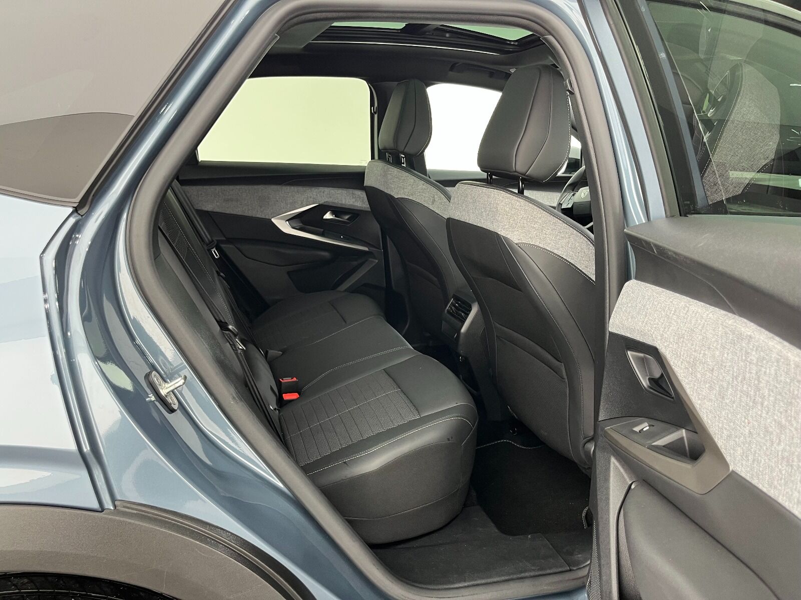 Peugeot 3008 1.2 Hybrid Allure e-DCS6 - 2024 - Detay