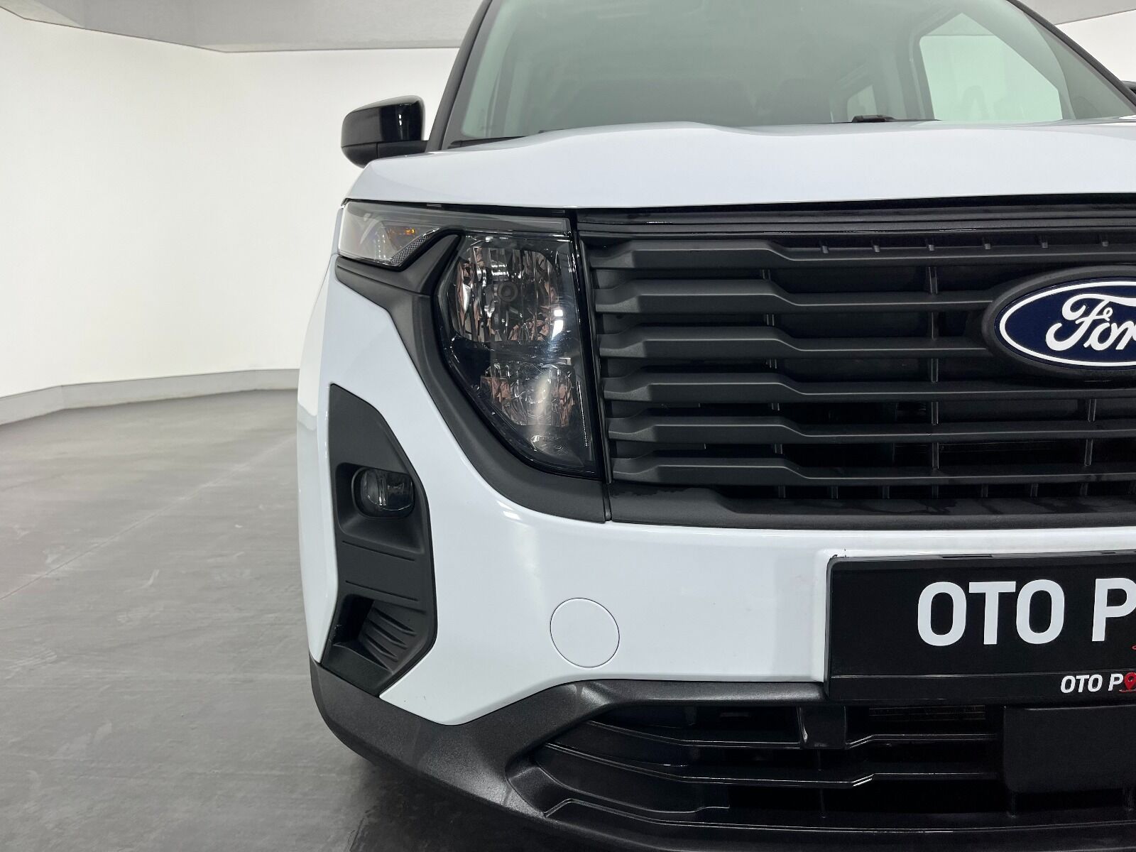 Ford Tourneo Courier Kombi 1.5 EcoBlue Deluxe - 2025 - Detay