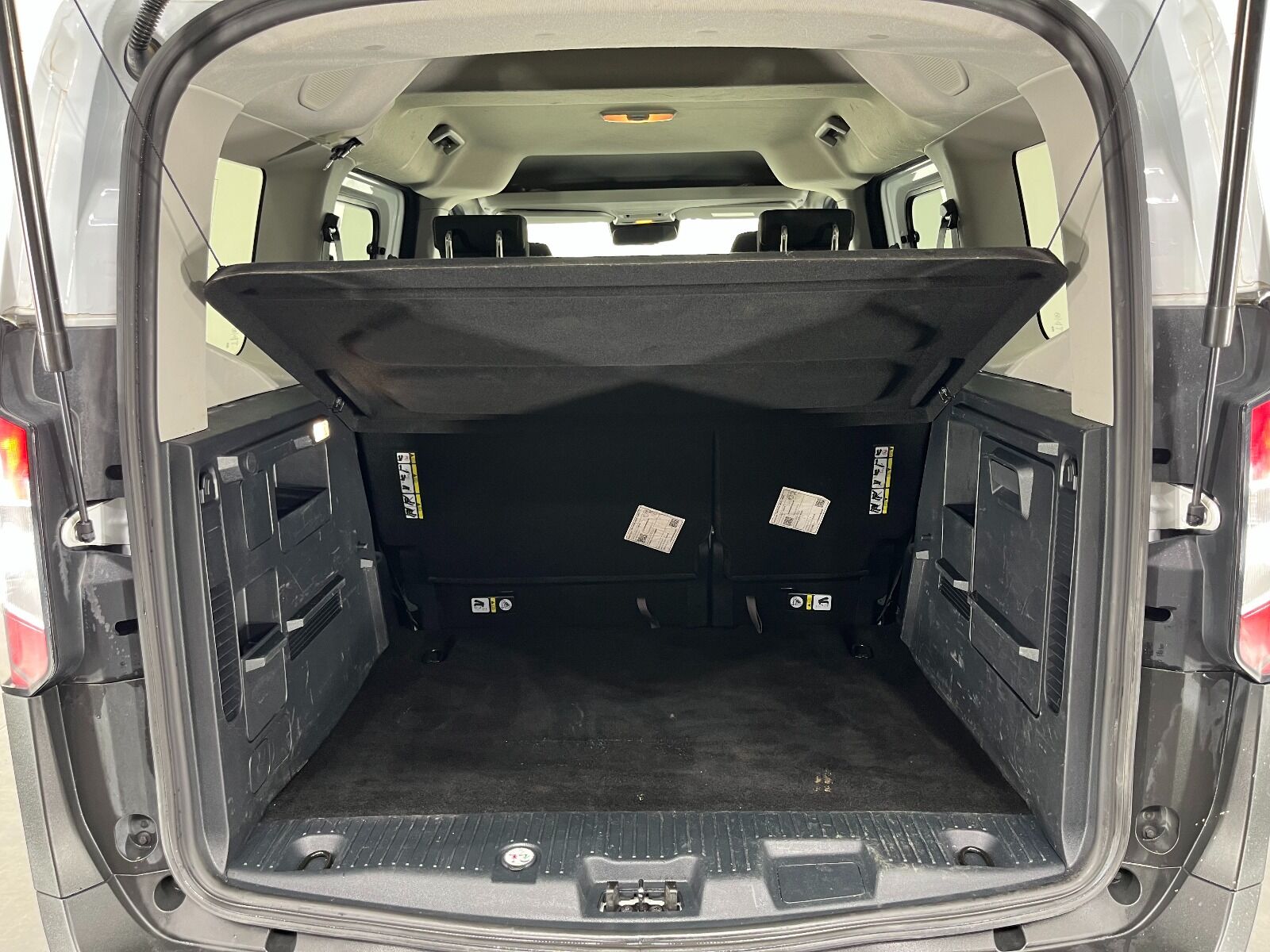 Ford Tourneo Courier Kombi 1.5 EcoBlue Deluxe - 2025 - Detay