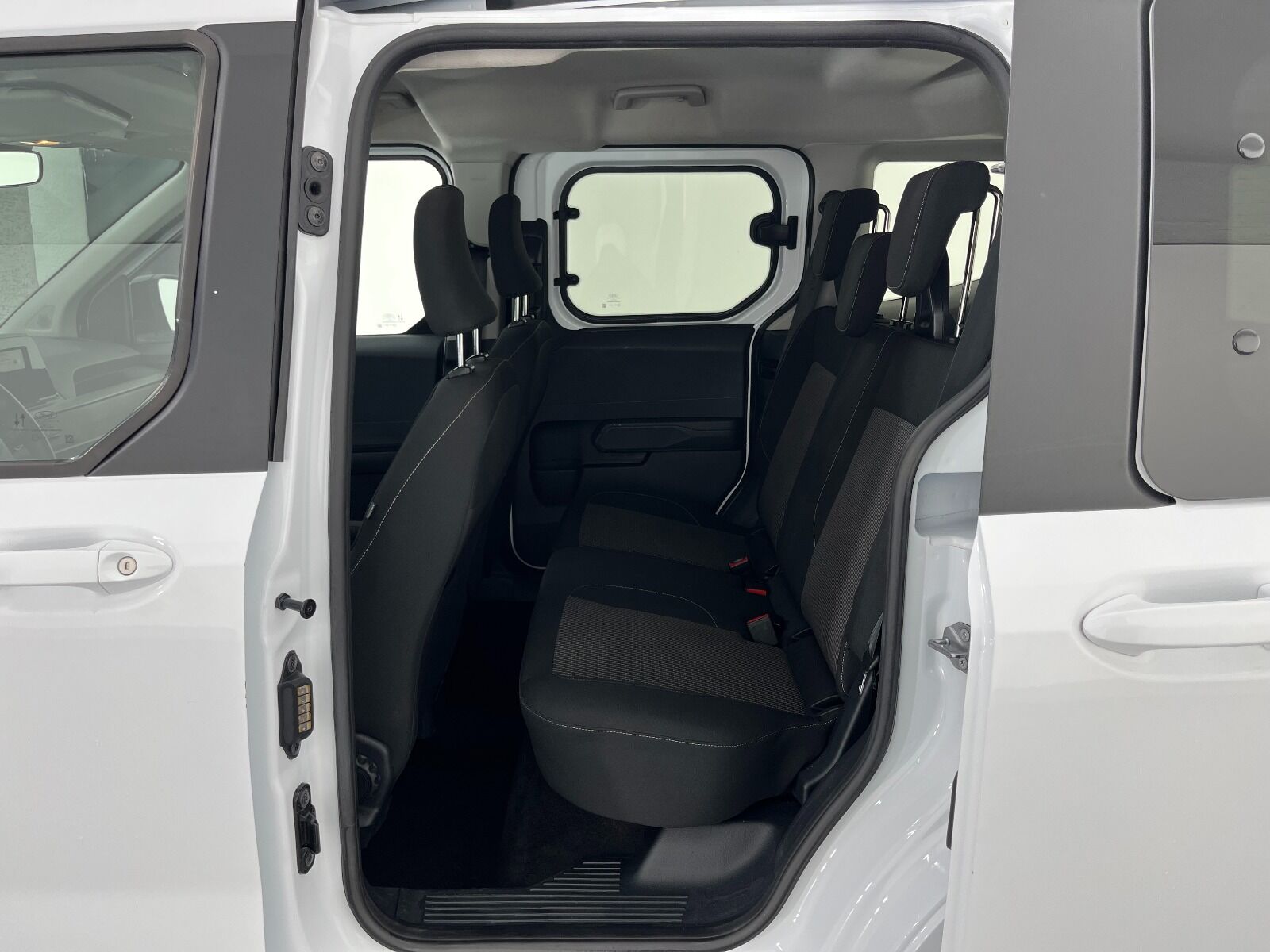 Ford Tourneo Courier Kombi 1.5 EcoBlue Deluxe - 2025 - Detay