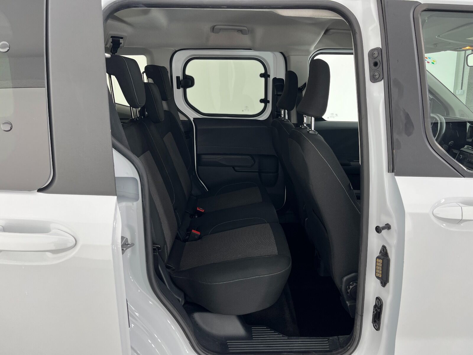 Ford Tourneo Courier Kombi 1.5 EcoBlue Deluxe - 2025 - Detay