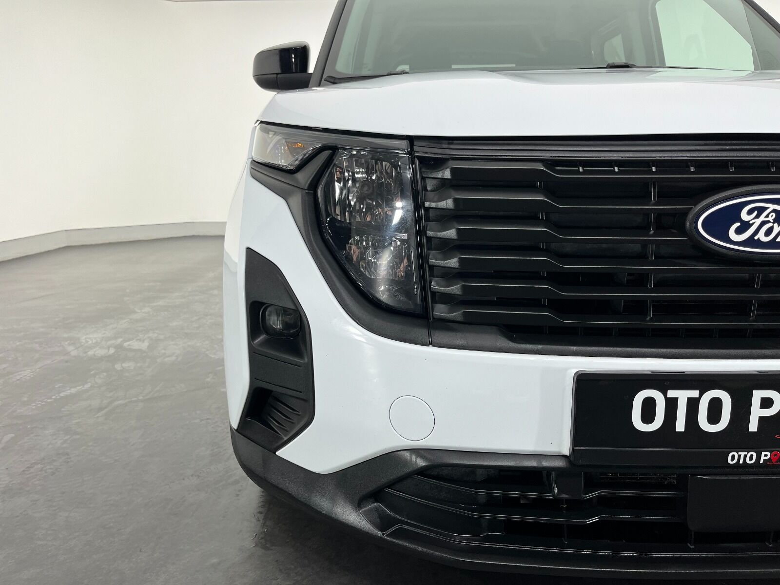 Ford Tourneo Courier Kombi 1.5 EcoBlue Deluxe - 2025 - Detay