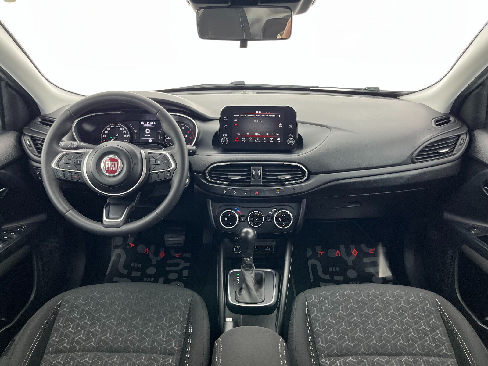 Fiat Egea Cross 1.6 MultiJet Urban GSR Traction+ DCT - 2024 - Detay