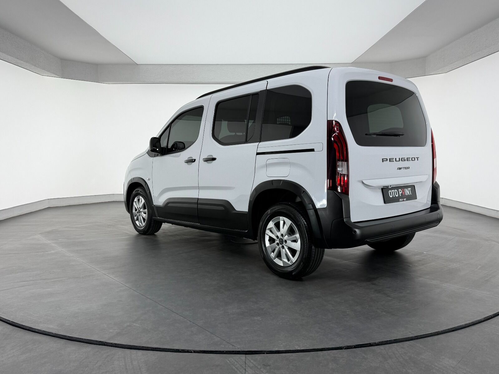 Peugeot Rifter 1.5 BlueHDI Allure EAT8 - 2026 - Detay