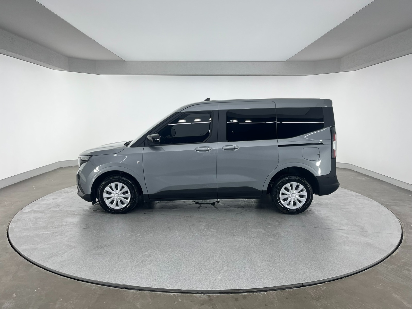 Ford Tourneo Courier Kombi 1.5 EcoBlue Deluxe - 2025 - Detay