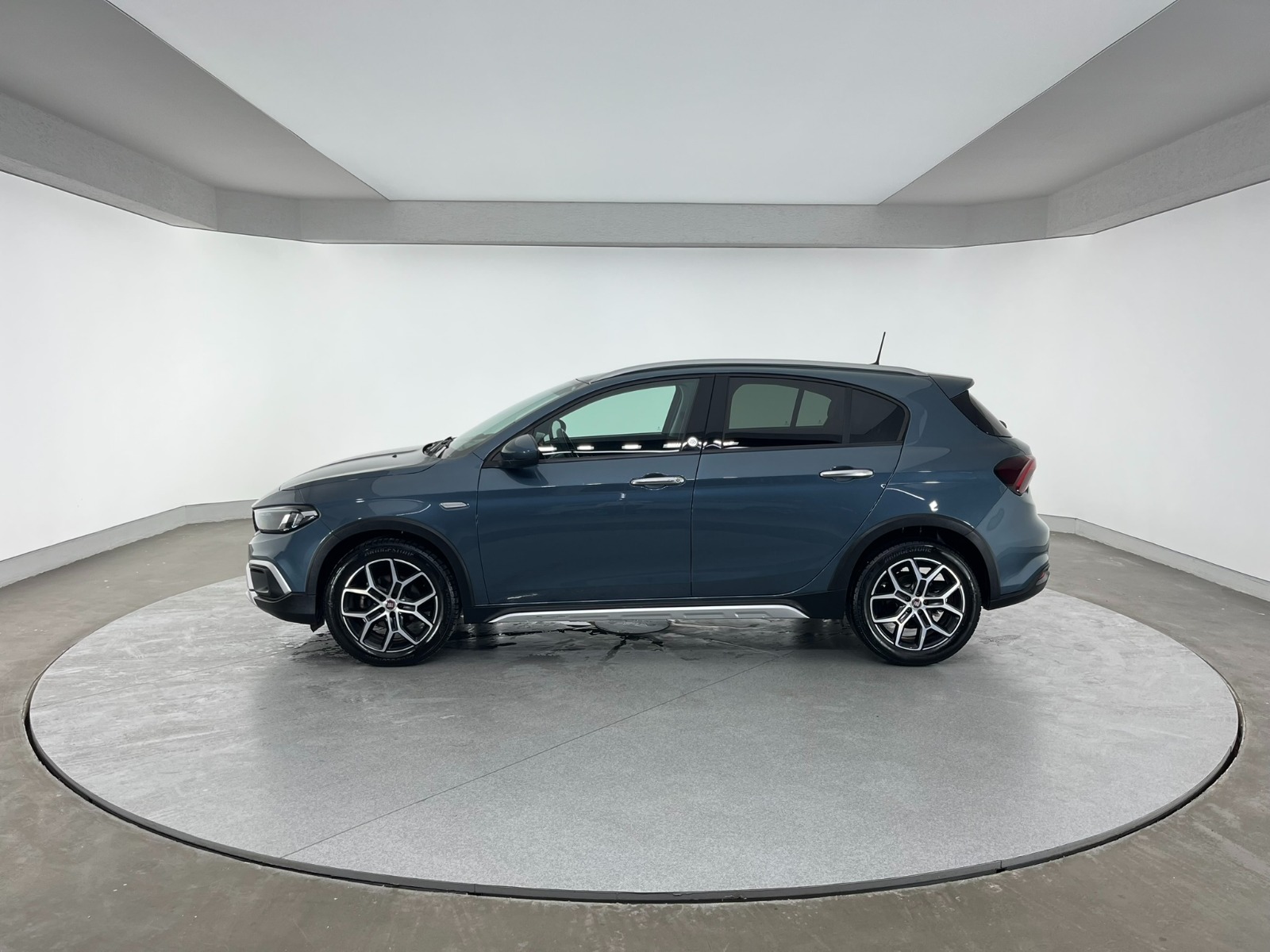 Fiat Egea Cross 1.6 MultiJet Lounge DCT - 2023 - Detay
