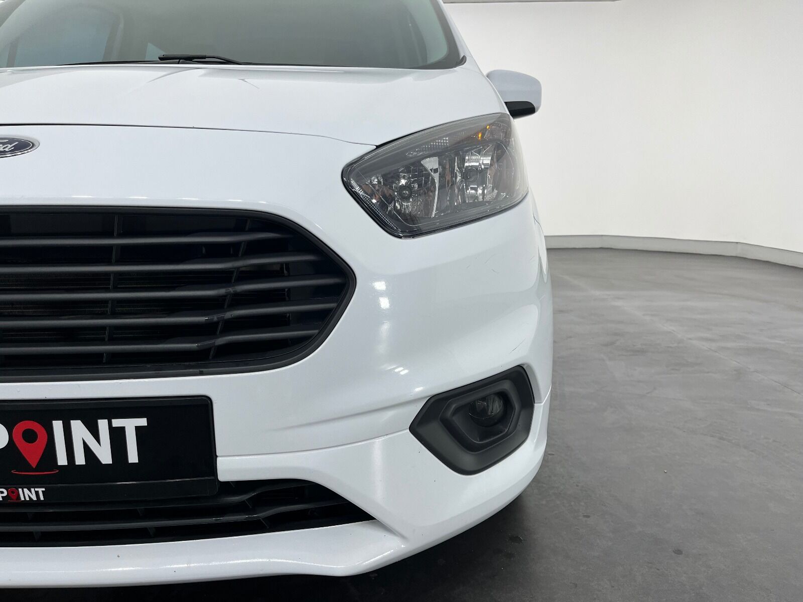 Ford Tourneo Courier 1.5 TDCI Deluxe - 2023 - Detay