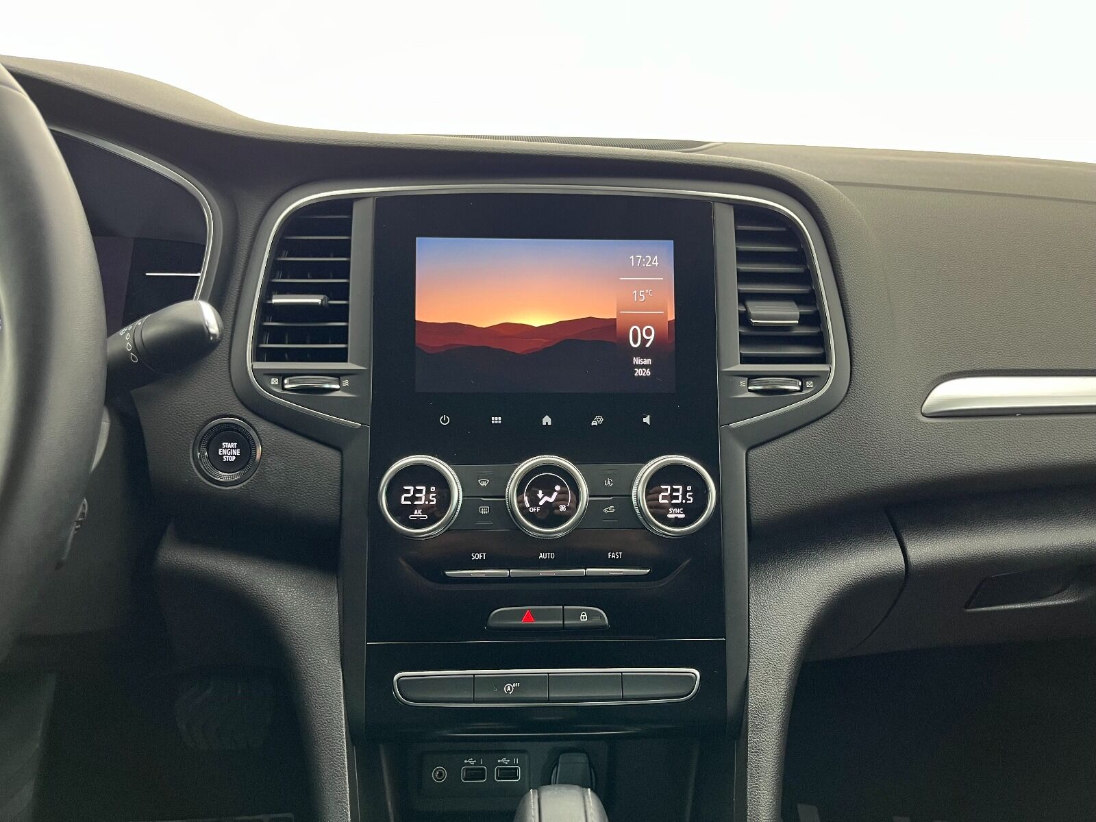 Renault Megane Sedan 1.5 Blue DCI Icon EDC - 2024 - Detay