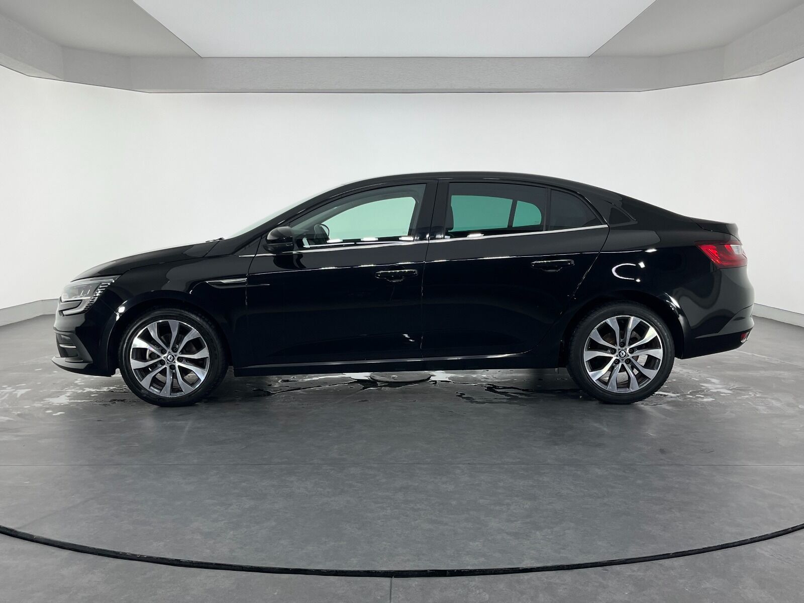 Renault Megane Sedan 1.5 Blue DCI Icon EDC - 2024 - Detay