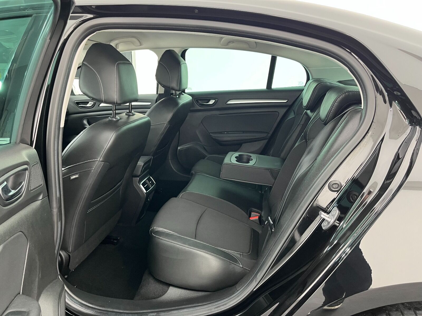 Renault Megane Sedan 1.5 Blue DCI Icon EDC - 2024 - Detay