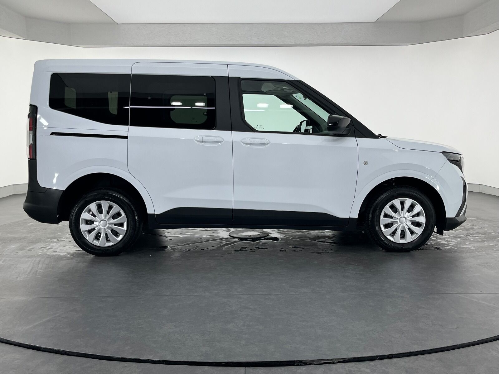 Ford Tourneo Courier Kombi 1.5 EcoBlue Deluxe - 2025 - Detay