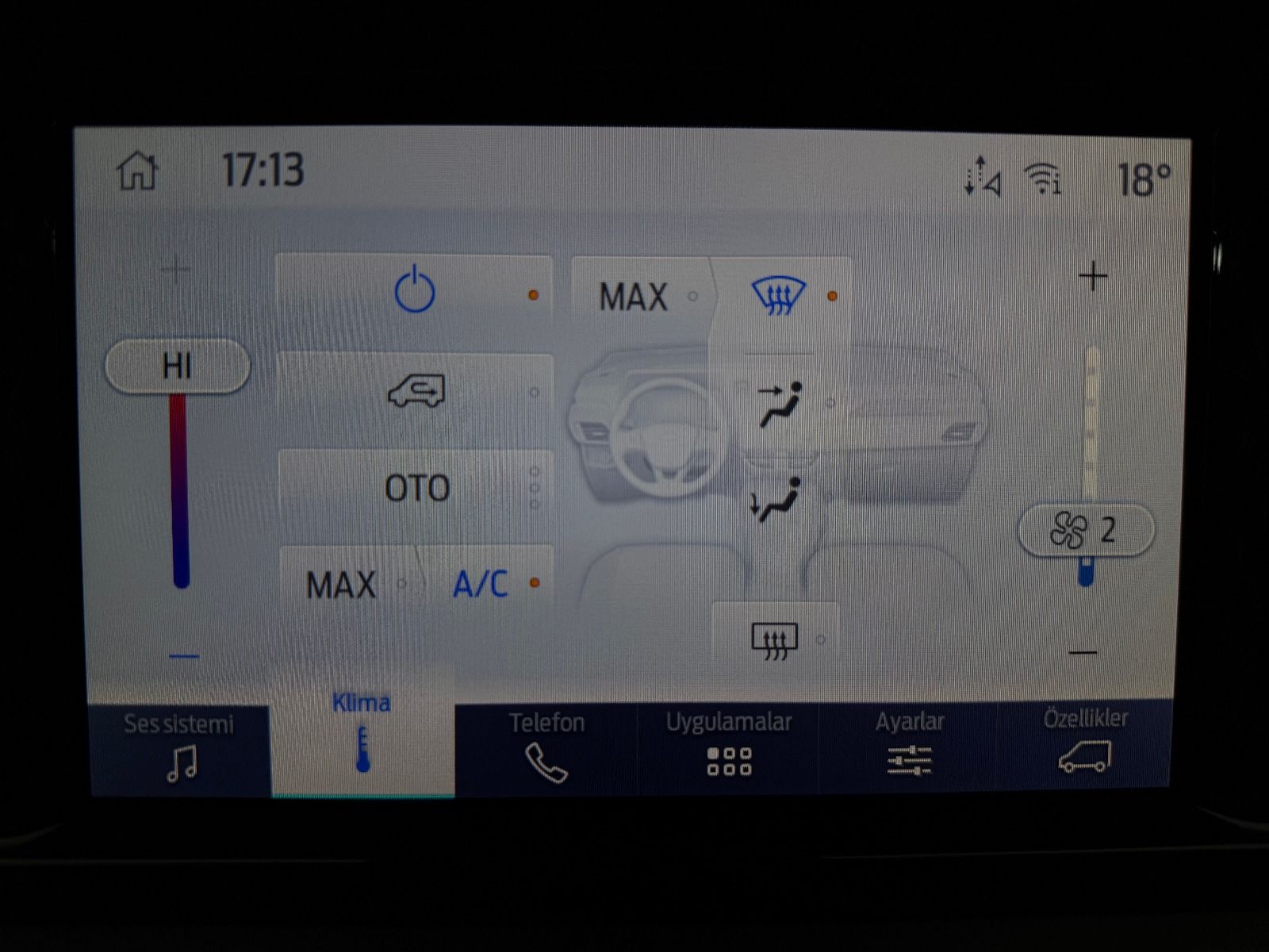 Ford Tourneo Courier 1.0L Ecoboost Titanium - 2026 - Detay