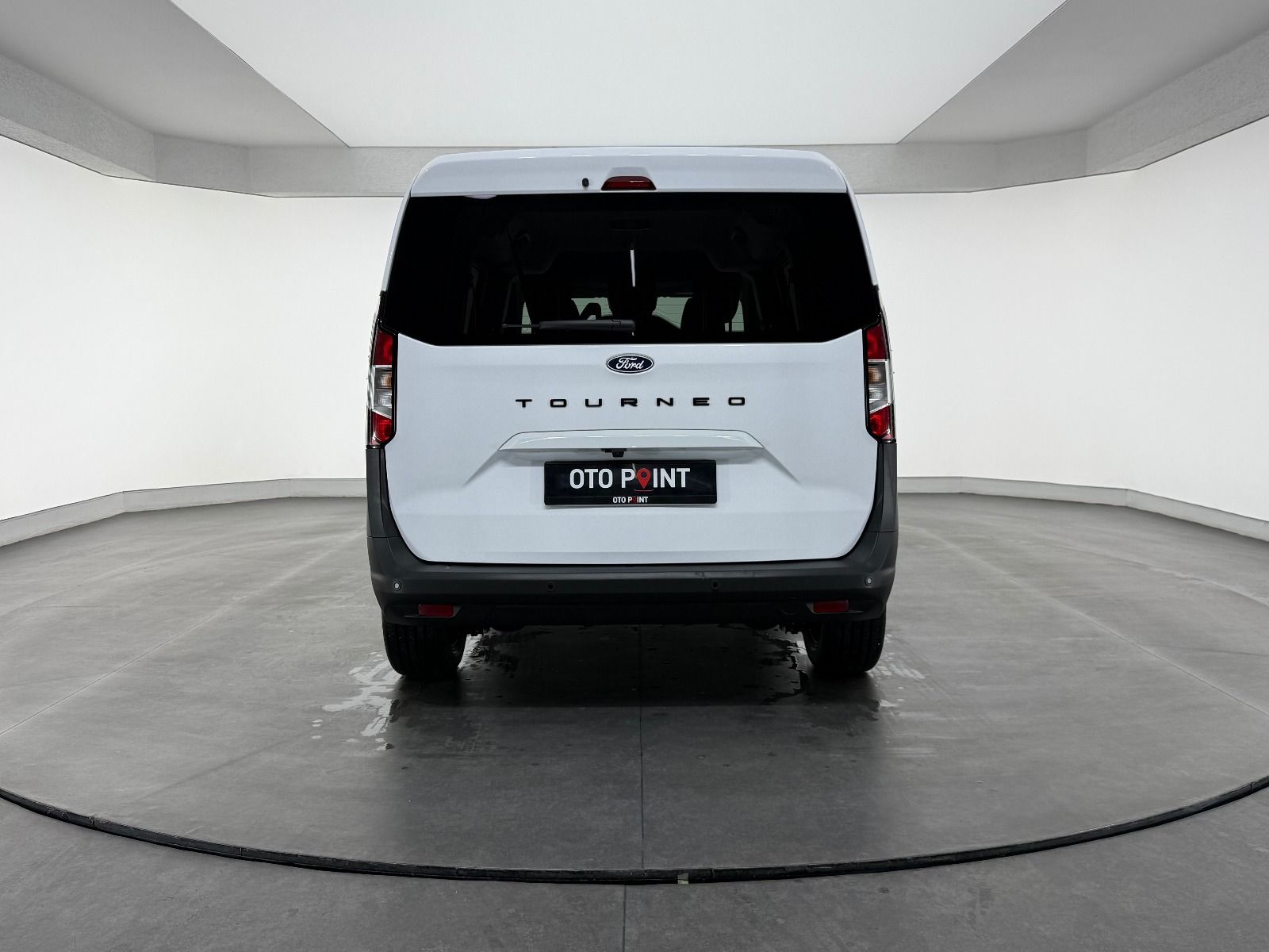 Ford Tourneo Courier 1.0L Ecoboost Titanium - 2026 - Detay
