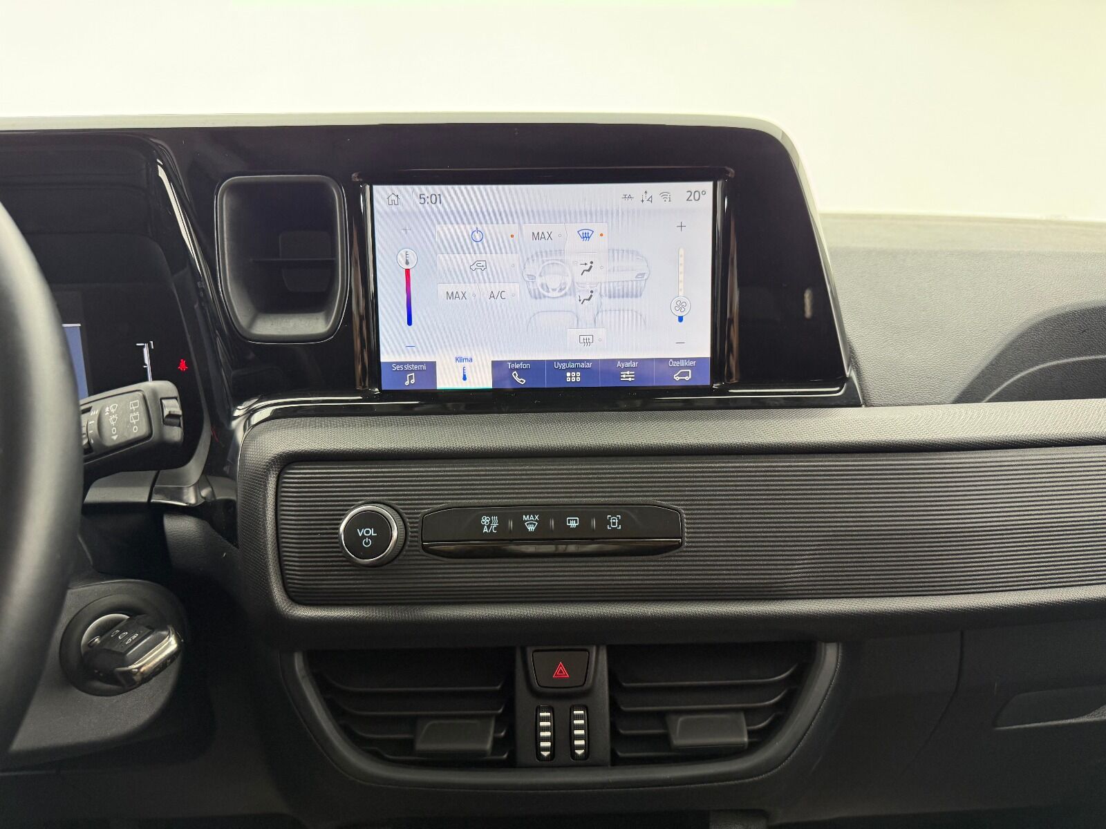 Ford Tourneo Courier 1.5L EcoBlue Deluxe - 2025 - Detay