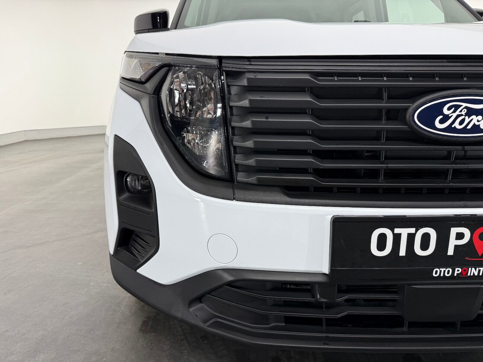 Ford Tourneo Courier 1.5L EcoBlue Deluxe - 2025 - Detay