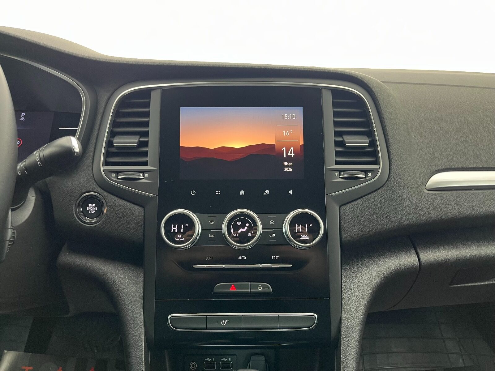 Renault Megane Sedan 1.5 Blue DCI Icon EDC - 2024 - Detay