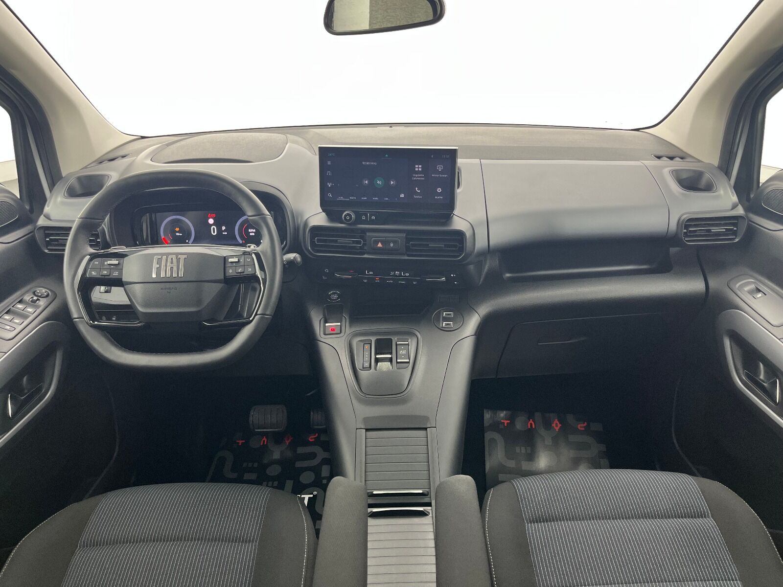 Fiat Doblo Combi 1.5 BlueHDİ Premio Plus - 2025 - Detay